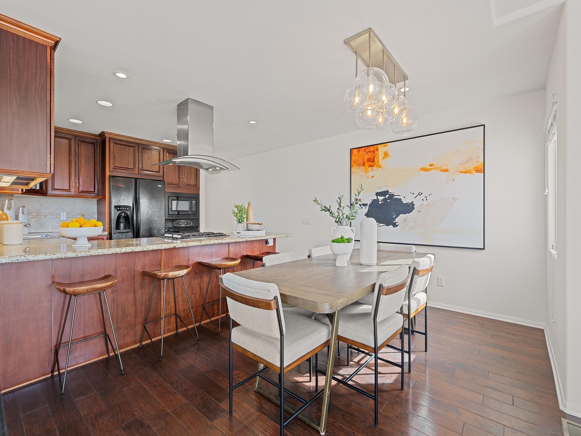 Detail Gallery Image 11 of 43 For 2265  Manchester Ave (and 2265a), Cardiff By The Sea,  CA 92007 - 4 Beds | 4 Baths