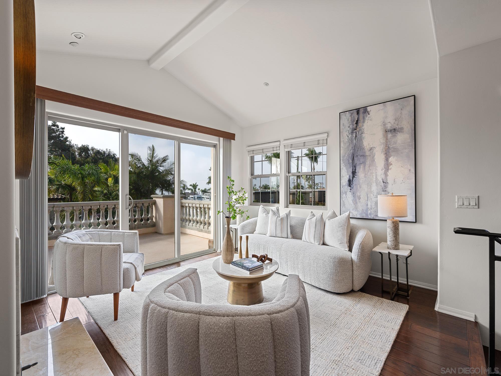 Detail Gallery Image 3 of 43 For 2265  Manchester Ave (and 2265a), Cardiff By The Sea,  CA 92007 - 4 Beds | 4 Baths