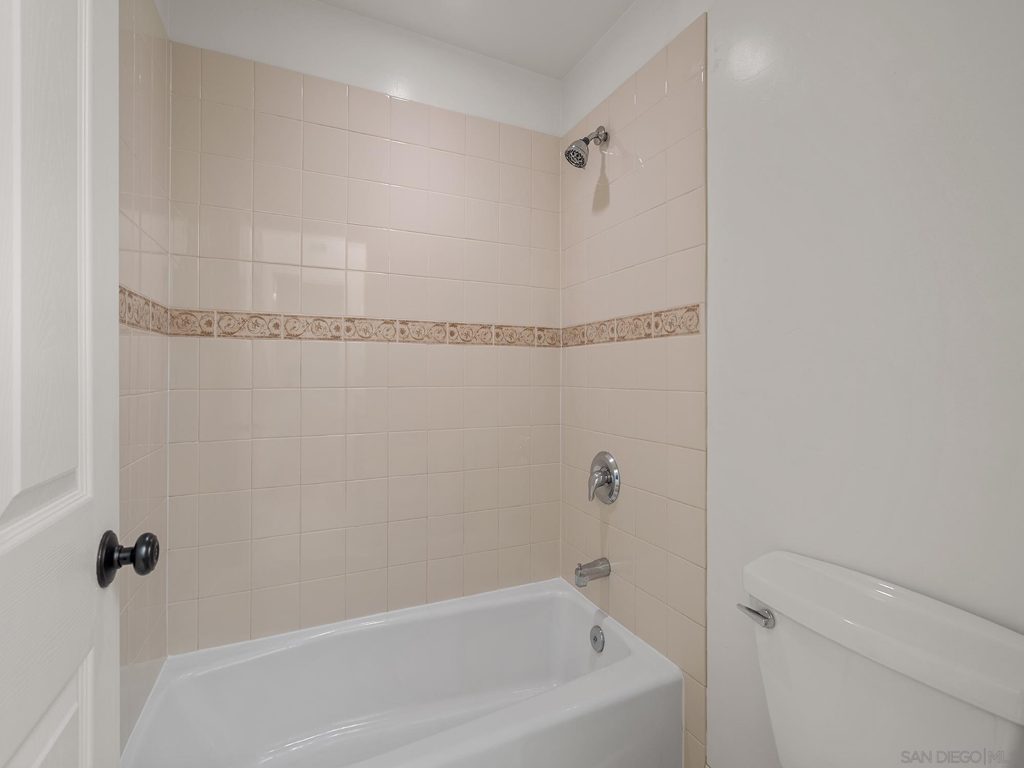 Detail Gallery Image 23 of 43 For 2265  Manchester Ave (and 2265a), Cardiff By The Sea,  CA 92007 - 4 Beds | 4 Baths