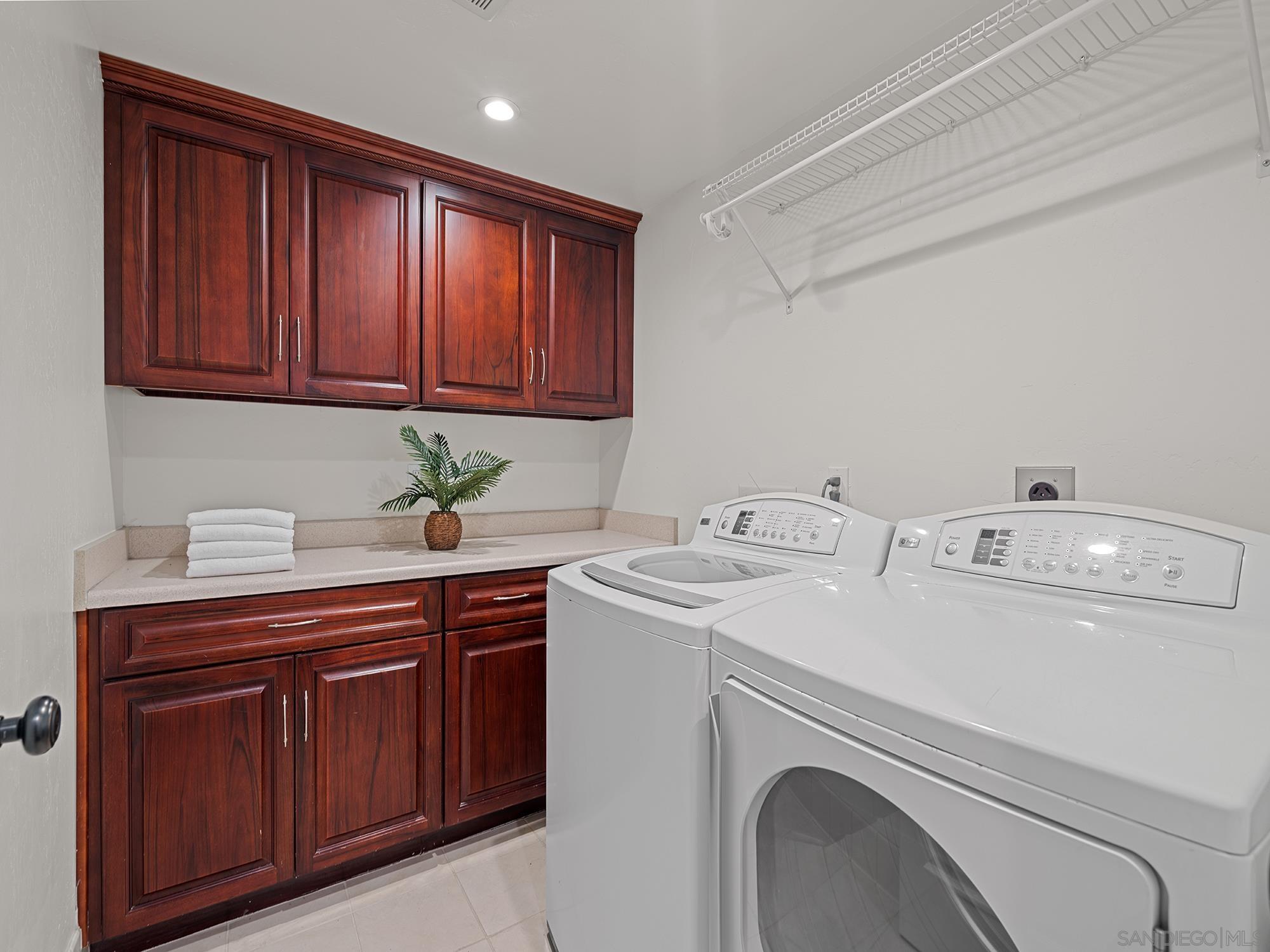 Detail Gallery Image 26 of 43 For 2265  Manchester Ave (and 2265a), Cardiff By The Sea,  CA 92007 - 4 Beds | 4 Baths