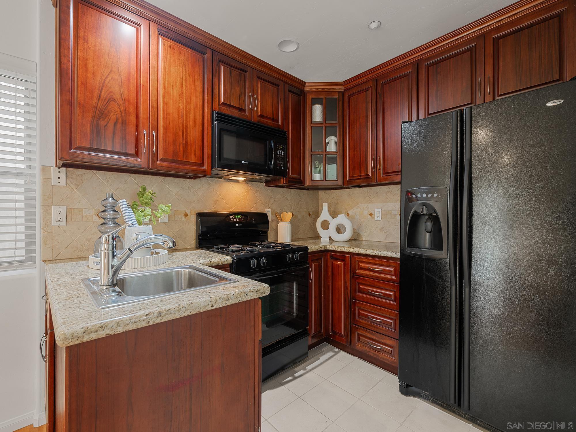 Detail Gallery Image 30 of 43 For 2265  Manchester Ave (and 2265a), Cardiff By The Sea,  CA 92007 - 4 Beds | 4 Baths