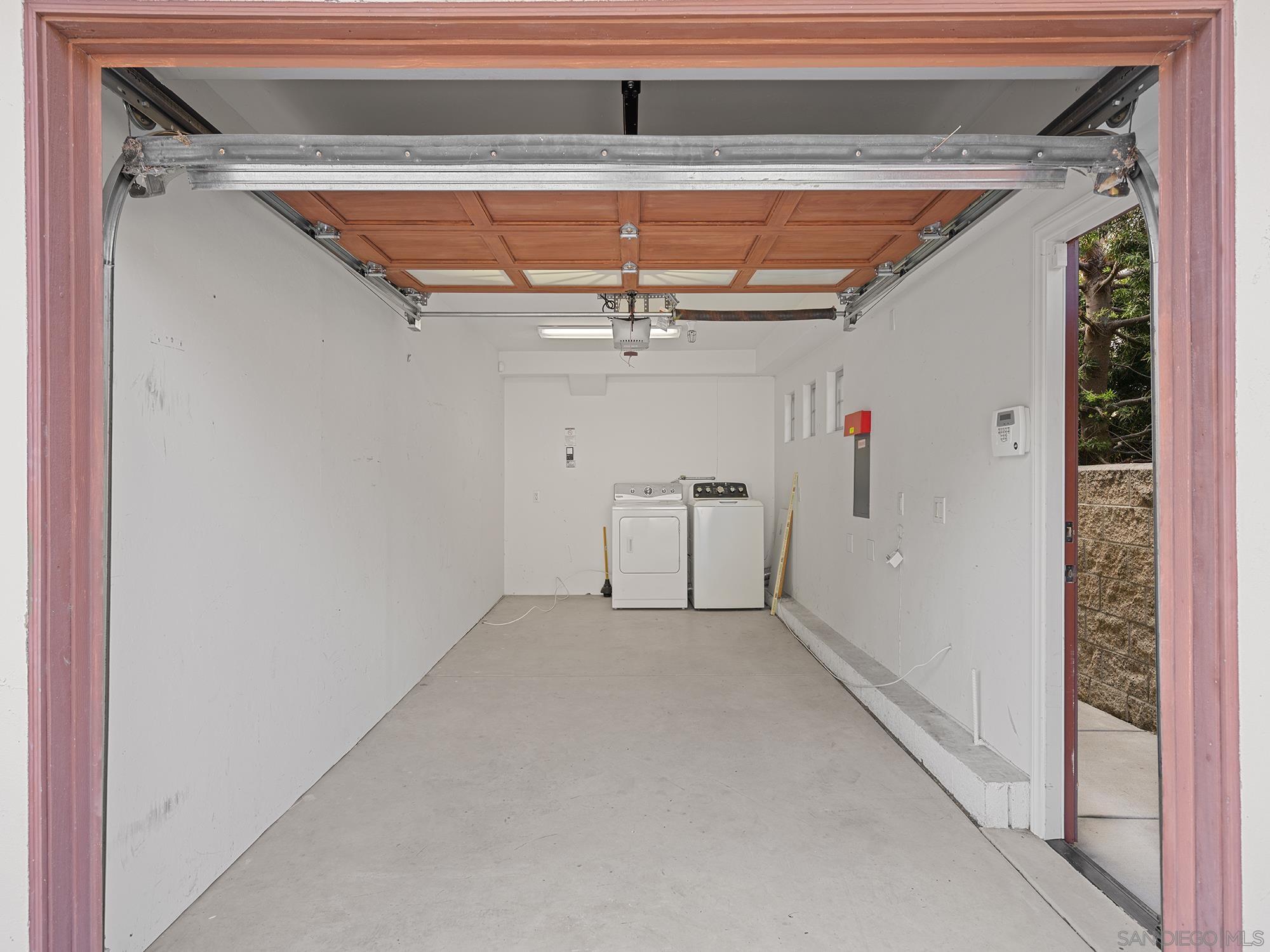 Detail Gallery Image 36 of 43 For 2265  Manchester Ave (and 2265a), Cardiff By The Sea,  CA 92007 - 4 Beds | 4 Baths