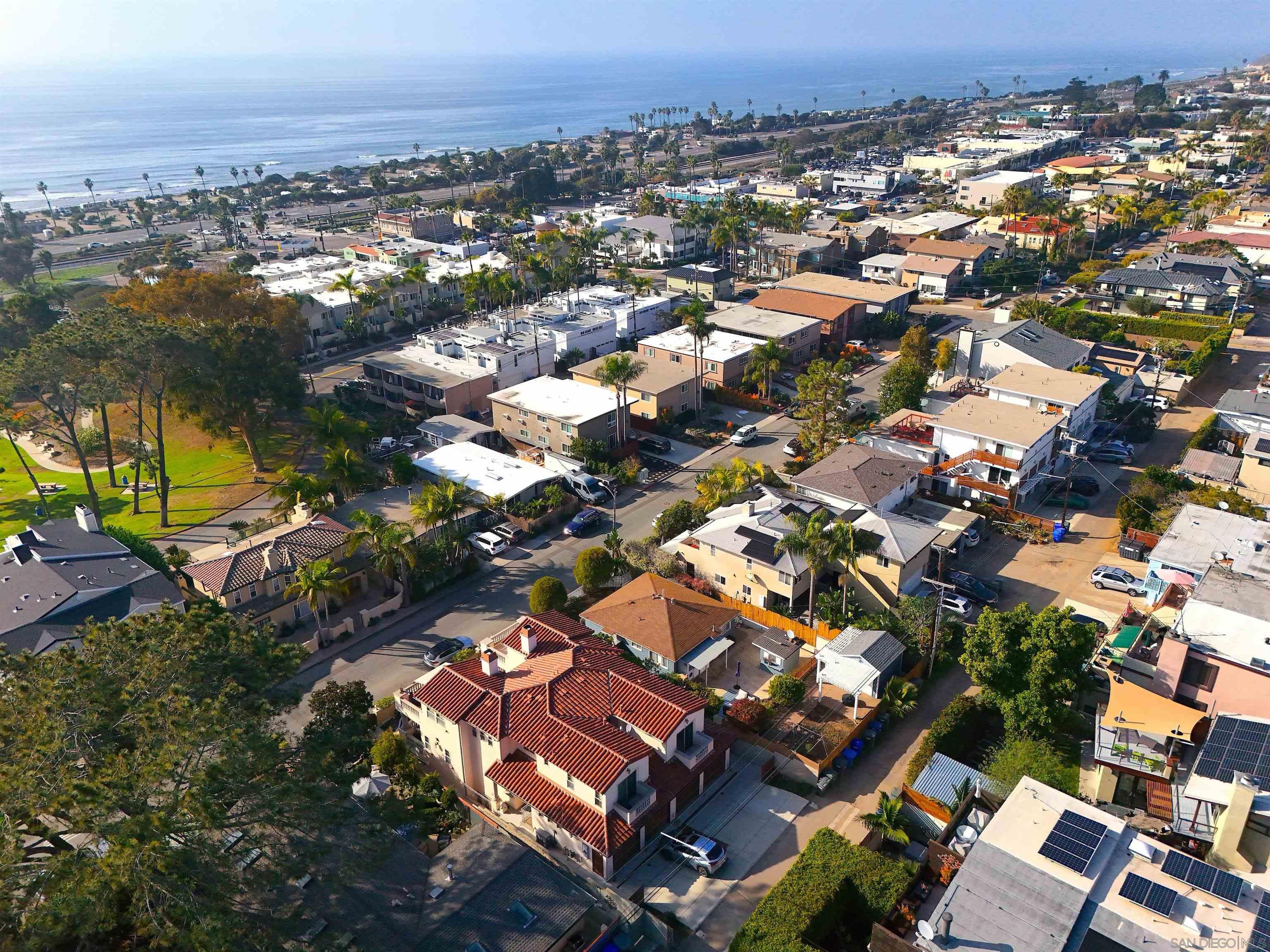 Detail Gallery Image 43 of 43 For 2265  Manchester Ave (and 2265a), Cardiff By The Sea,  CA 92007 - 4 Beds | 4 Baths