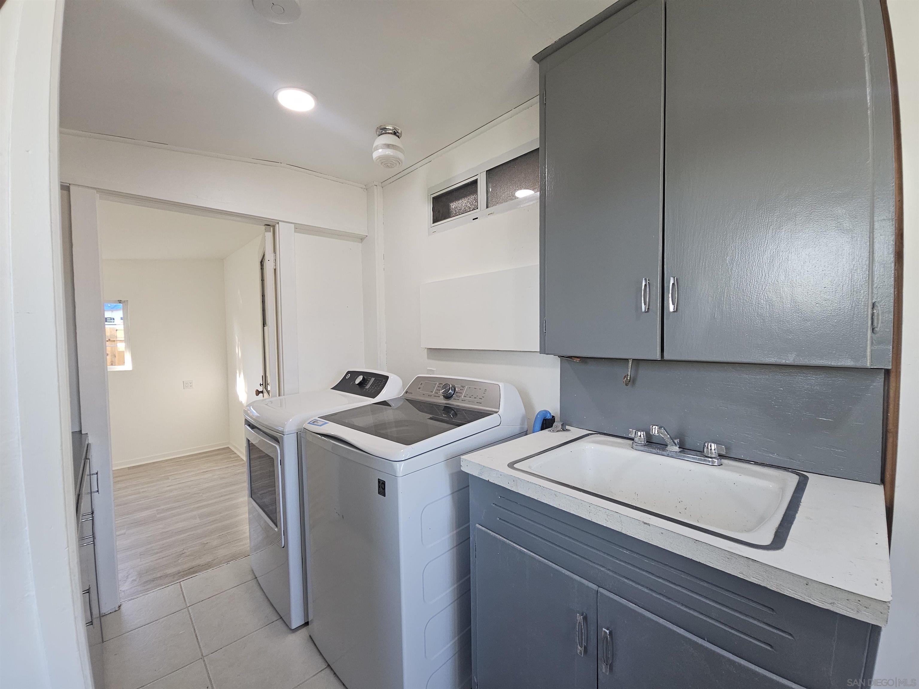 Detail Gallery Image 14 of 31 For 1630  Cameron, Lemon Grove,  CA 91945 - 13 Beds | 2 Baths