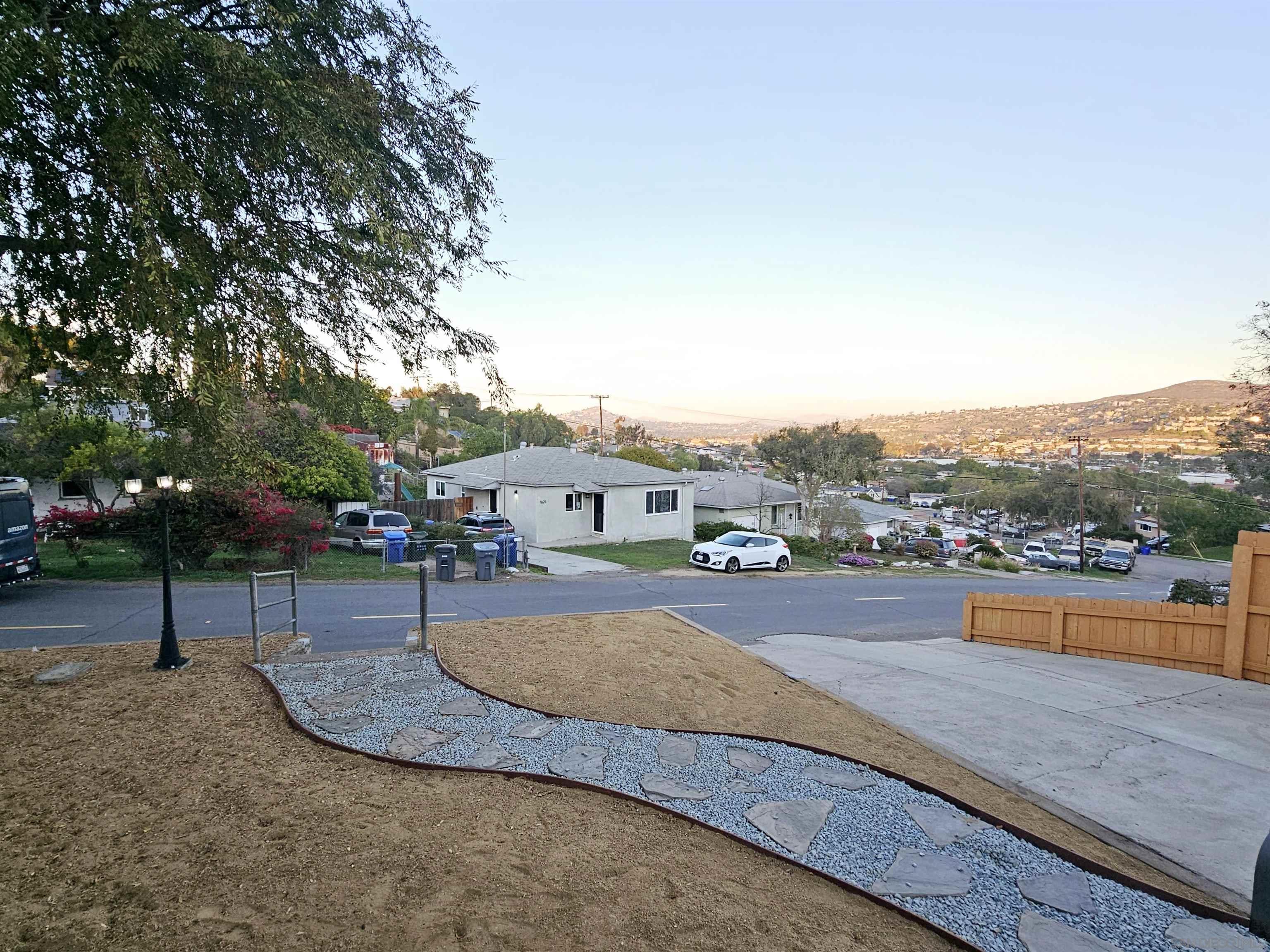 Detail Gallery Image 4 of 31 For 1630  Cameron, Lemon Grove,  CA 91945 - 13 Beds | 2 Baths