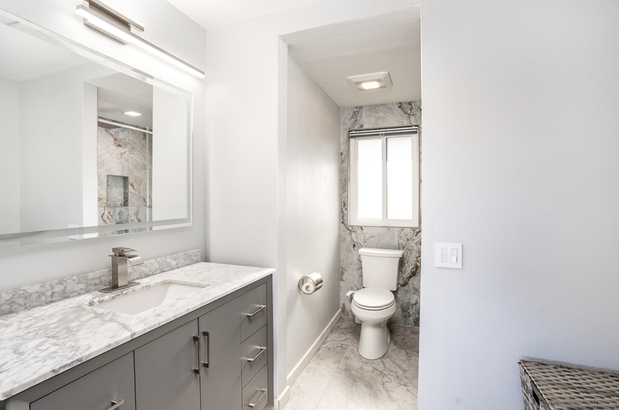 Detail Gallery Image 20 of 36 For 4718  Amberwood Ct, Carlsbad,  CA 92008 - 3 Beds | 2/1 Baths