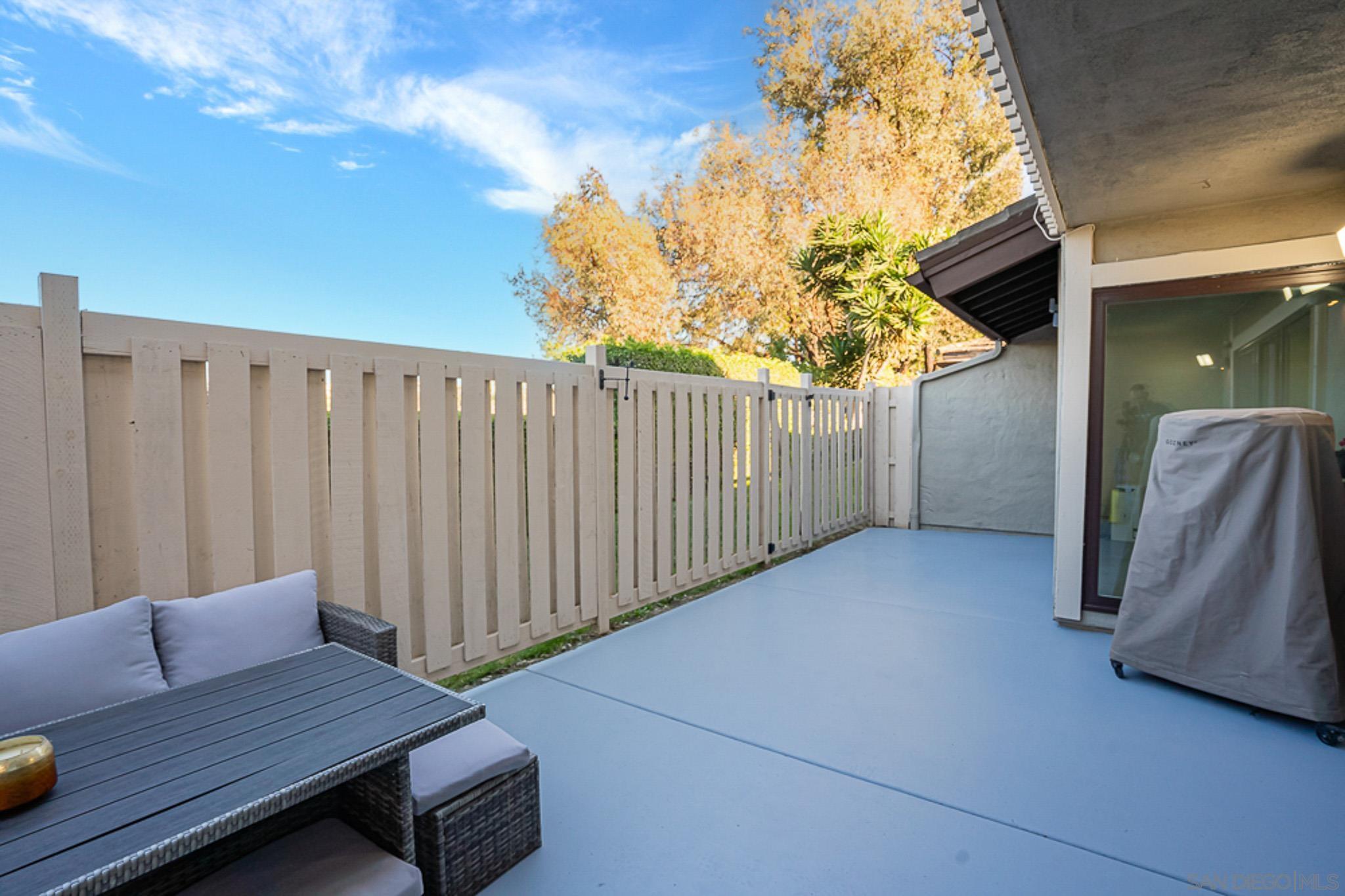 Detail Gallery Image 29 of 36 For 4718  Amberwood Ct, Carlsbad,  CA 92008 - 3 Beds | 2/1 Baths