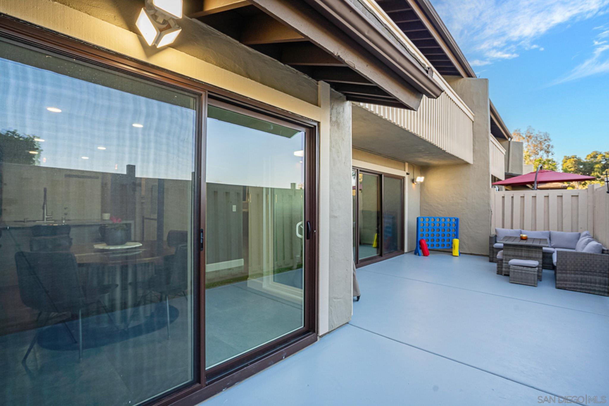 Detail Gallery Image 31 of 36 For 4718  Amberwood Ct, Carlsbad,  CA 92008 - 3 Beds | 2/1 Baths