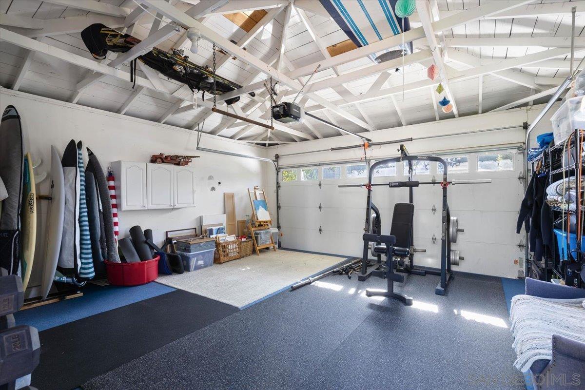 Detail Gallery Image 31 of 43 For 903  Moana Dr, San Diego,  CA 92106 - 3 Beds | 2/1 Baths