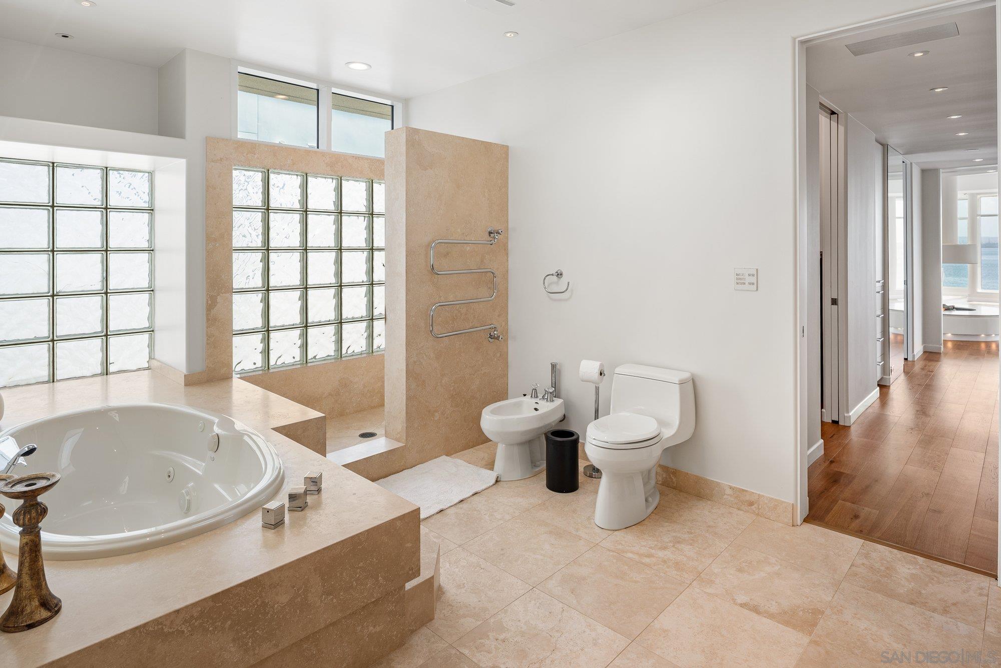 Detail Gallery Image 26 of 75 For 1  the Point, Coronado,  CA 92118 - 5 Beds | 4/2 Baths