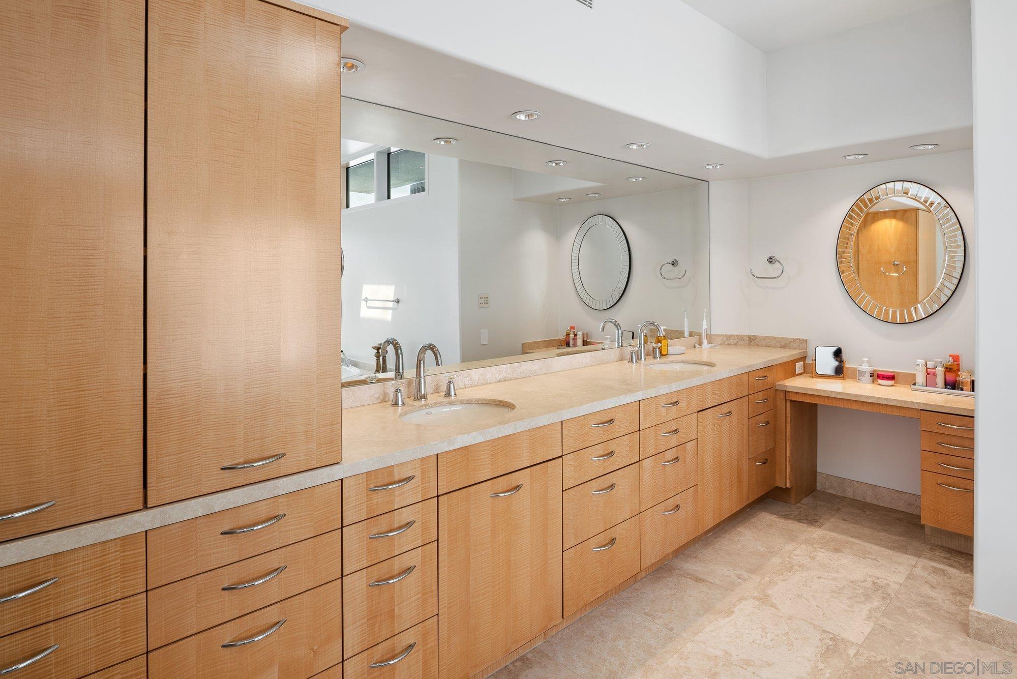 Detail Gallery Image 27 of 75 For 1  the Point, Coronado,  CA 92118 - 5 Beds | 4/2 Baths