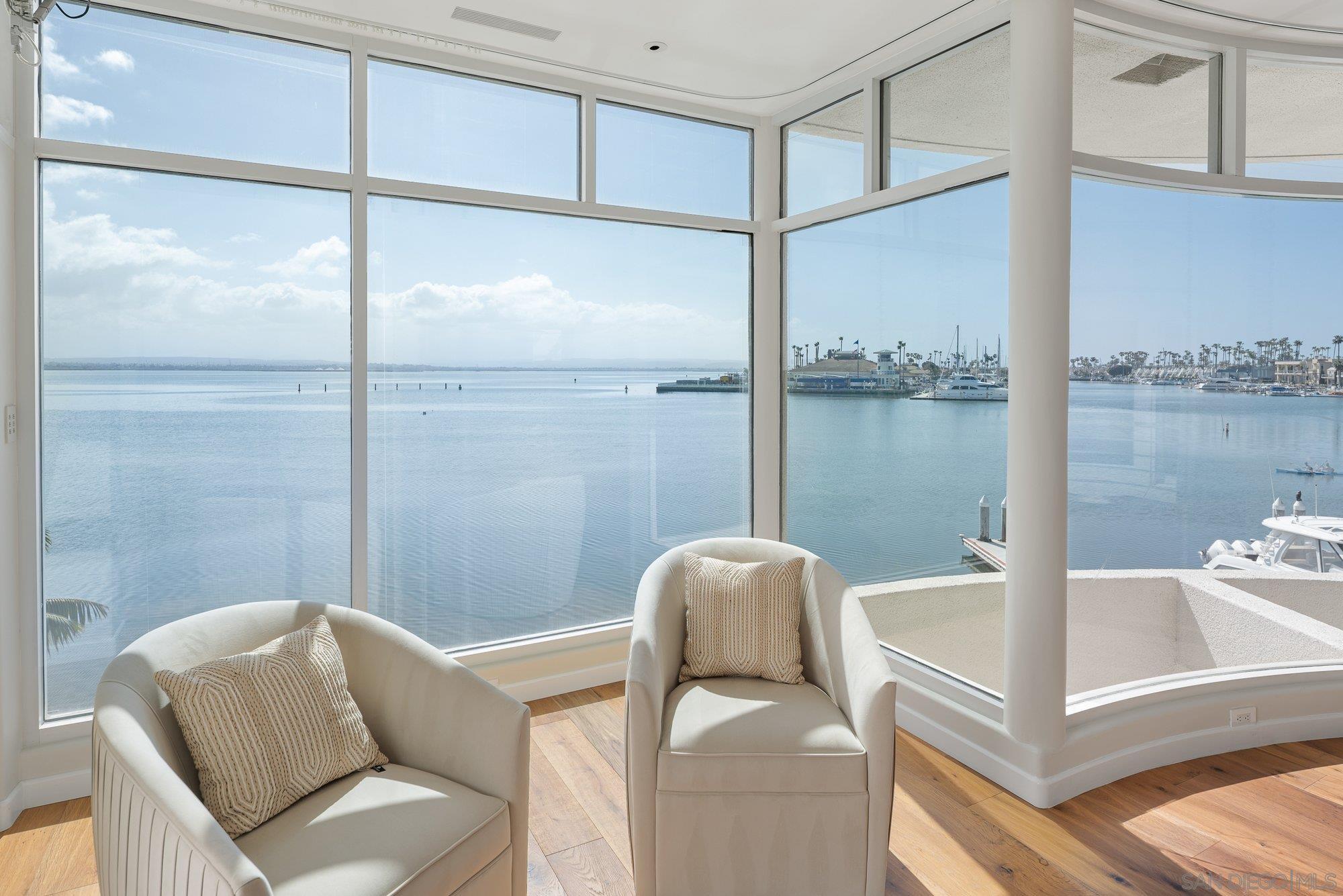 Detail Gallery Image 30 of 75 For 1  the Point, Coronado,  CA 92118 - 5 Beds | 4/2 Baths