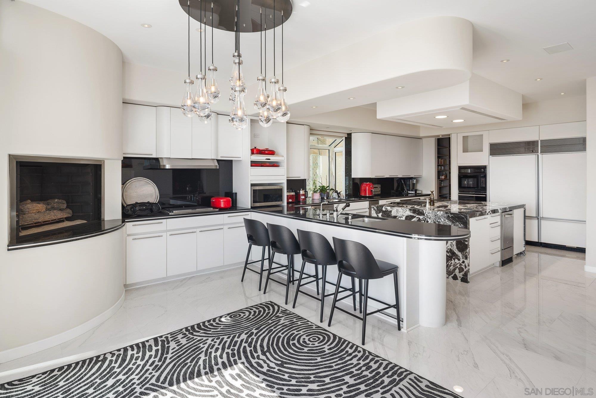 Detail Gallery Image 41 of 75 For 1  the Point, Coronado,  CA 92118 - 5 Beds | 4/2 Baths