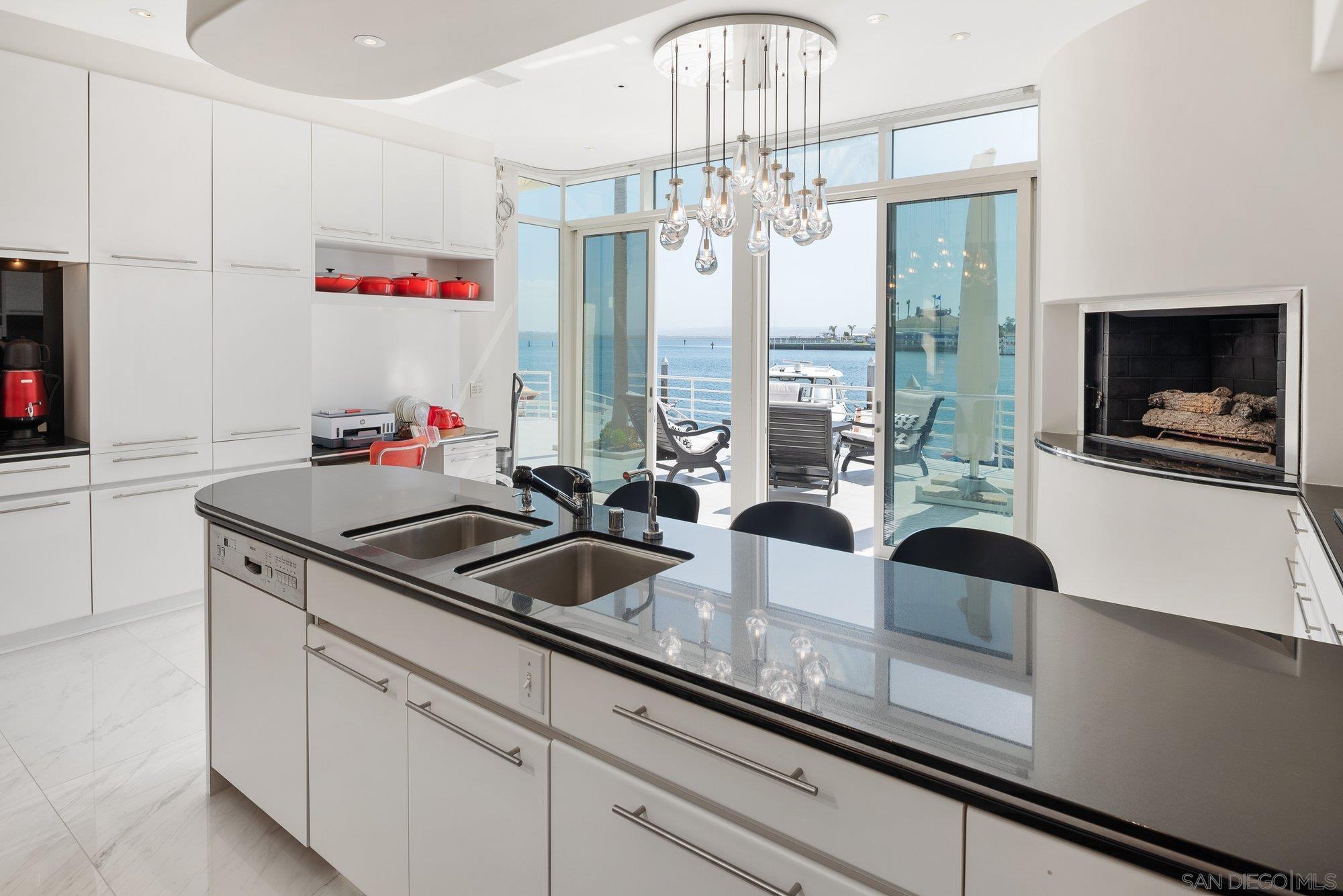 Detail Gallery Image 43 of 75 For 1  the Point, Coronado,  CA 92118 - 5 Beds | 4/2 Baths