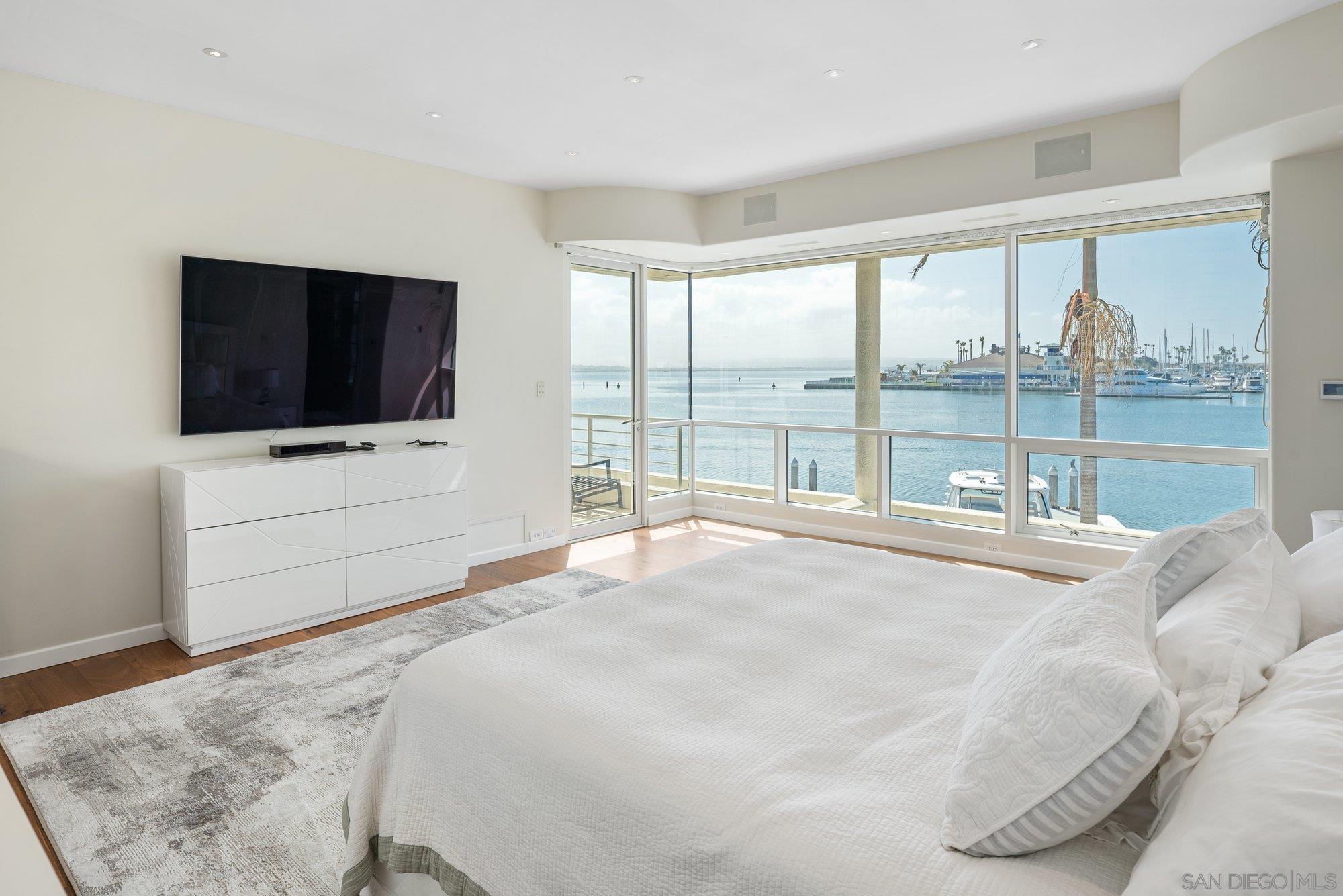 Detail Gallery Image 67 of 75 For 1  the Point, Coronado,  CA 92118 - 5 Beds | 4/2 Baths