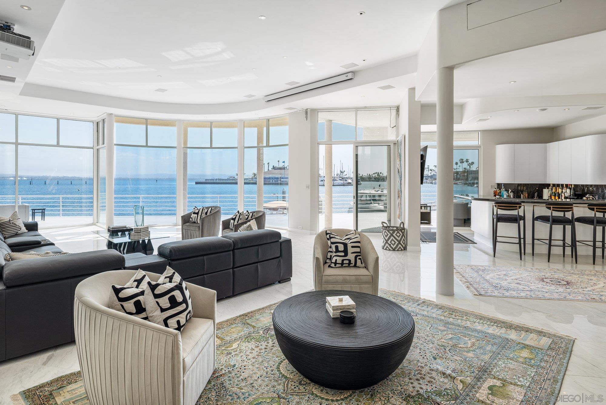 Detail Gallery Image 8 of 75 For 1  the Point, Coronado,  CA 92118 - 5 Beds | 4/2 Baths