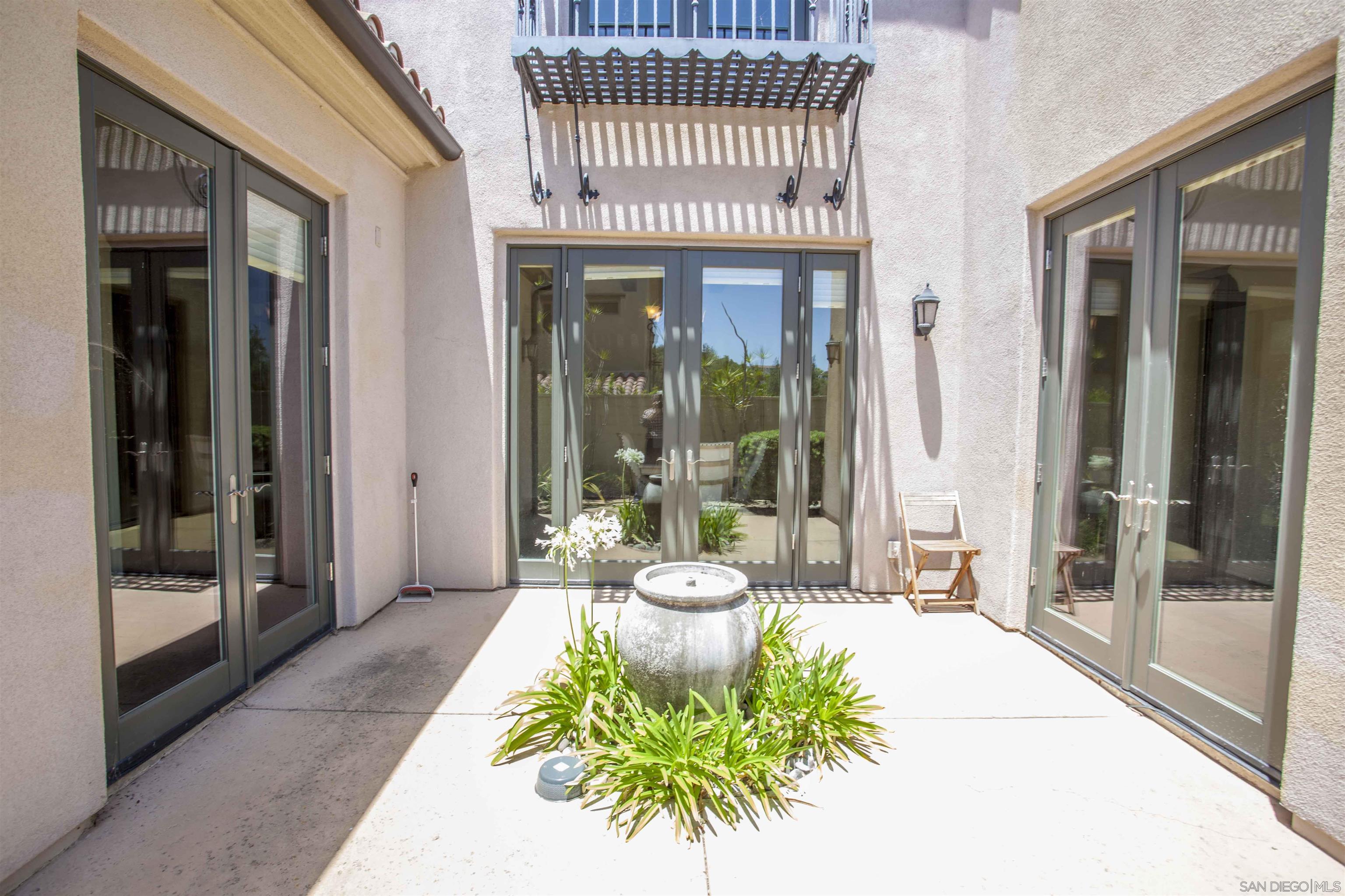 Detail Gallery Image 12 of 50 For 16632  Rose of Tralee Ln, San Diego,  CA 92127 - 5 Beds | 4/1 Baths