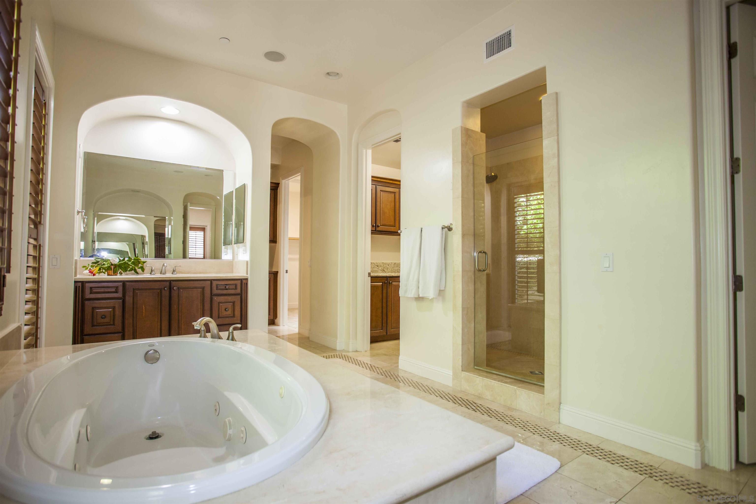 Detail Gallery Image 25 of 50 For 16632  Rose of Tralee Ln, San Diego,  CA 92127 - 5 Beds | 4/1 Baths