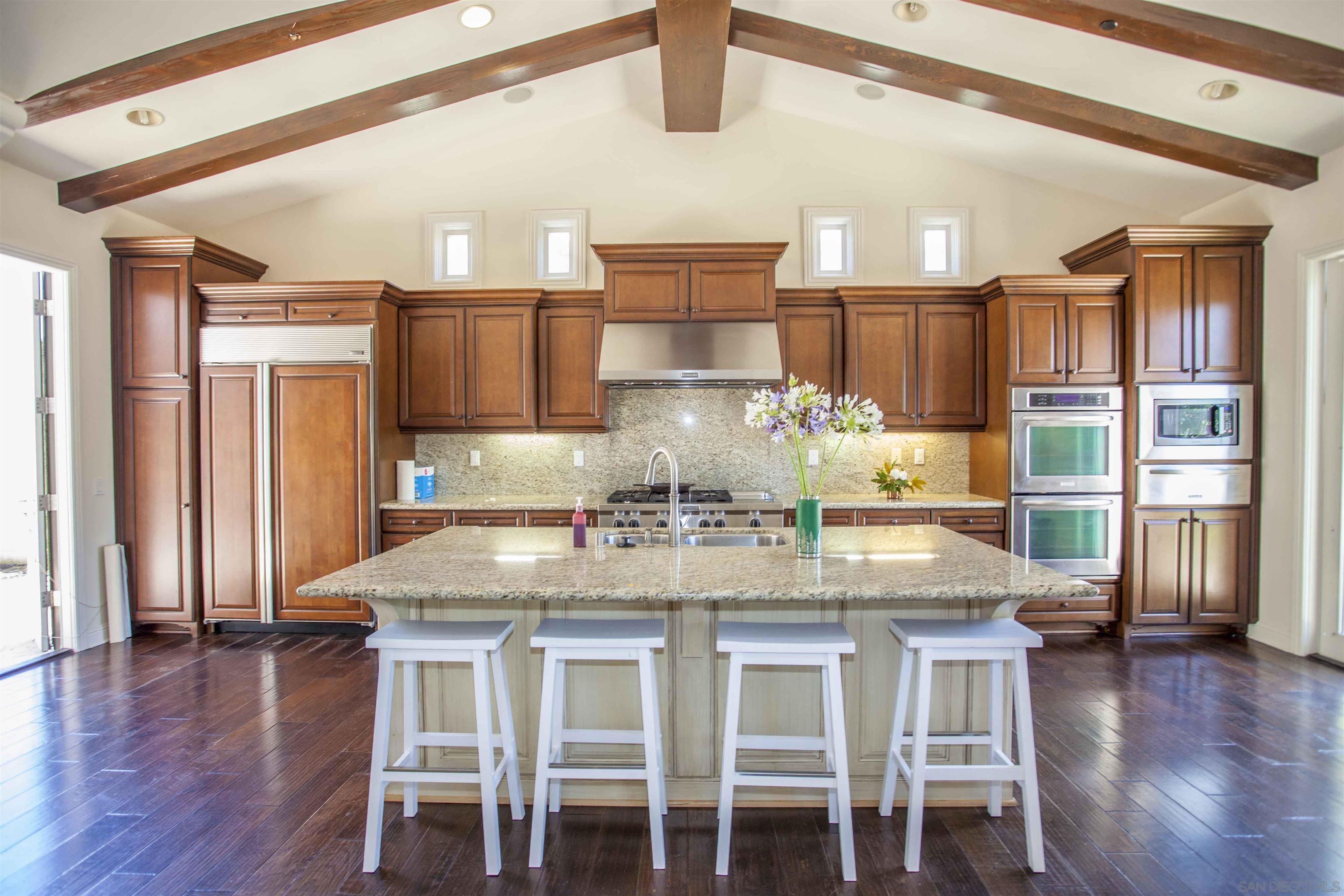 Detail Gallery Image 4 of 50 For 16632  Rose of Tralee Ln, San Diego,  CA 92127 - 5 Beds | 4/1 Baths