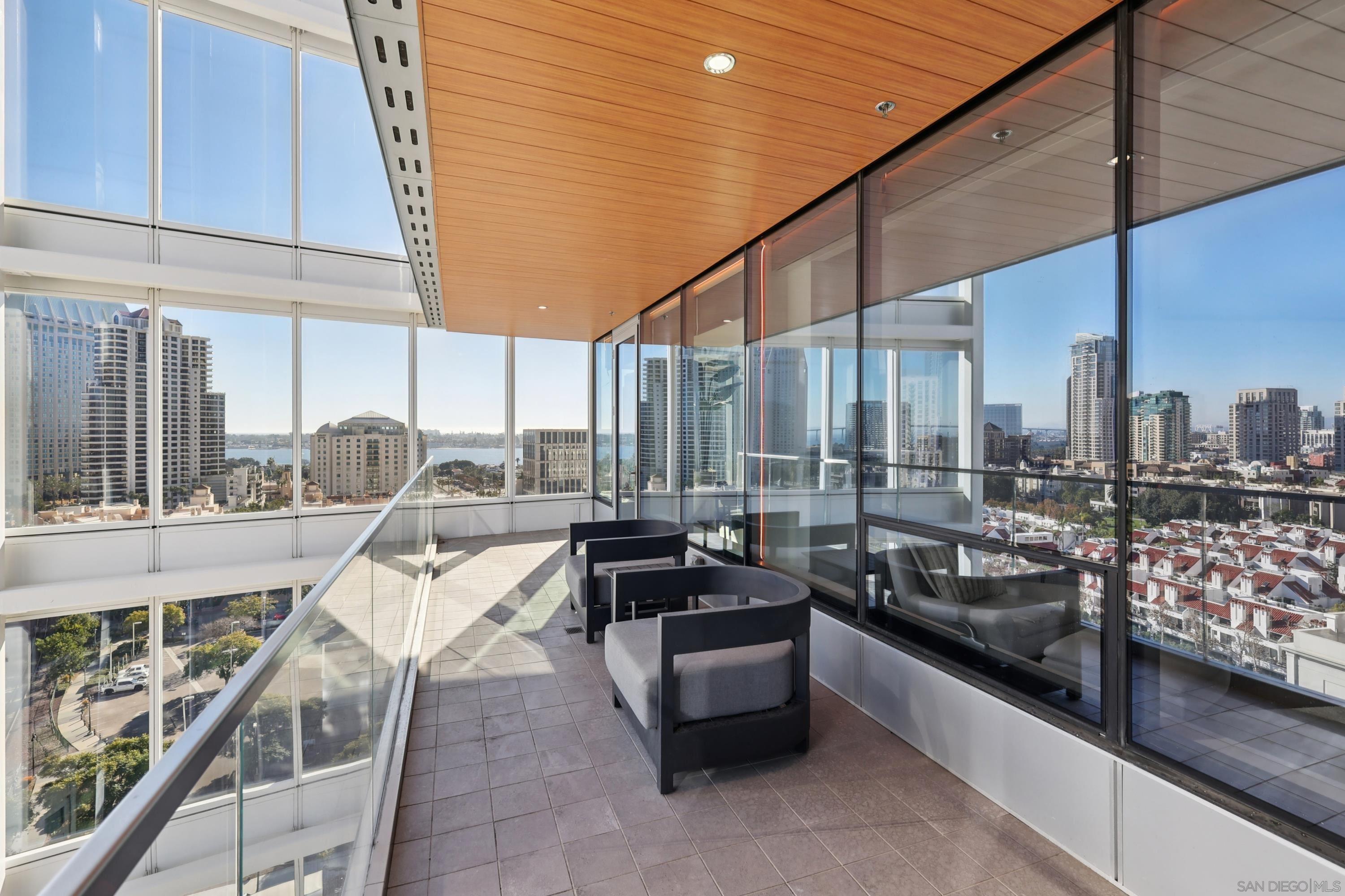 Detail Gallery Image 18 of 29 For 888 W E St  #1504,  San Diego,  CA 92101 - 2 Beds | 2 Baths