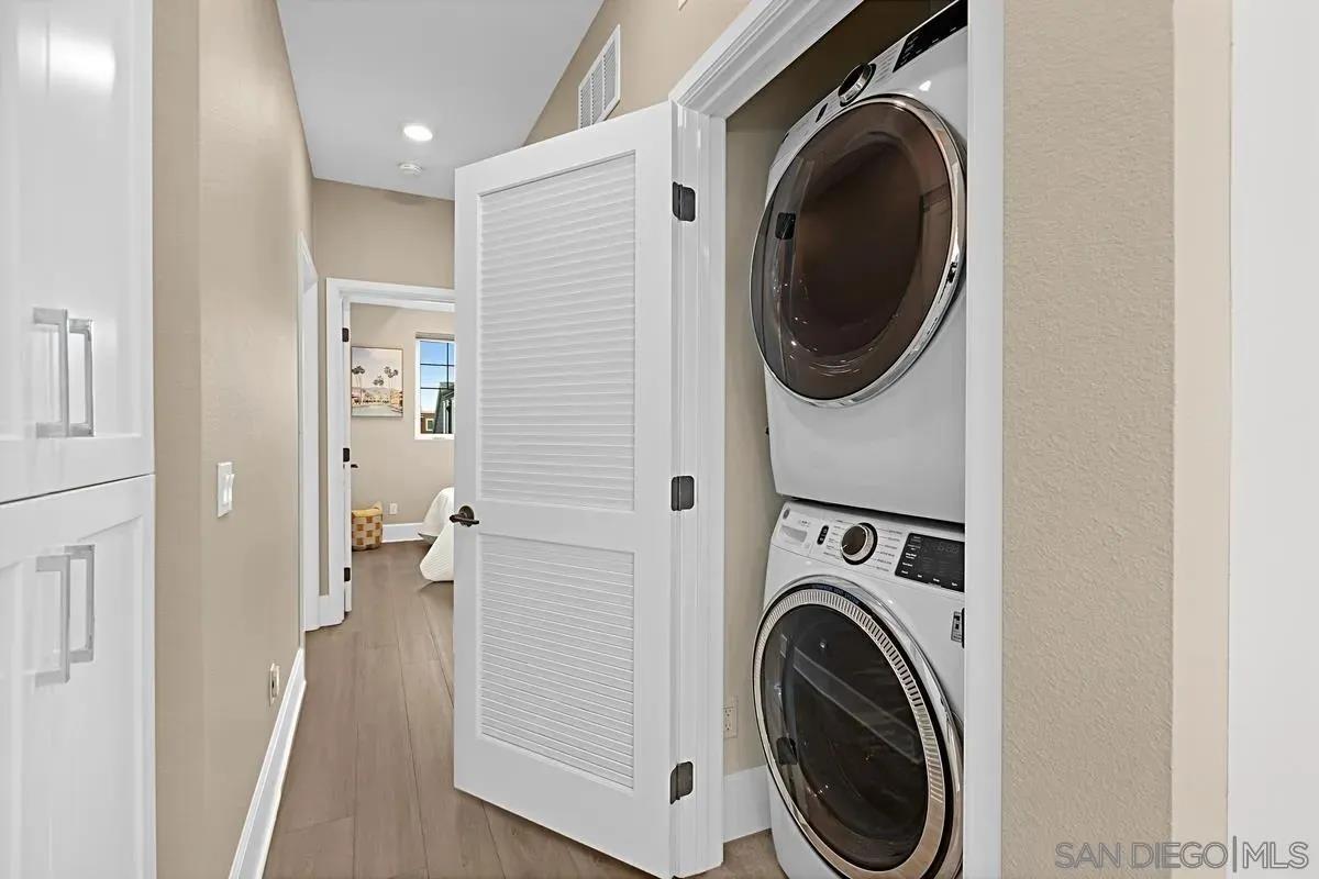 Detail Gallery Image 22 of 42 For 819  Kennebeck Ct, San Diego,  CA 92109 - 3 Beds | 2 Baths