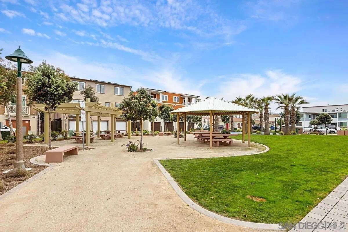 Detail Gallery Image 29 of 42 For 819  Kennebeck Ct, San Diego,  CA 92109 - 3 Beds | 2 Baths