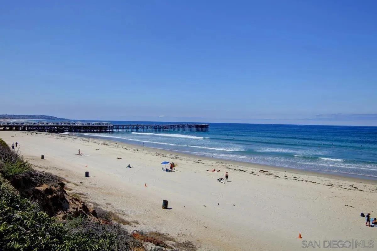 Detail Gallery Image 31 of 42 For 819  Kennebeck Ct, San Diego,  CA 92109 - 3 Beds | 2 Baths