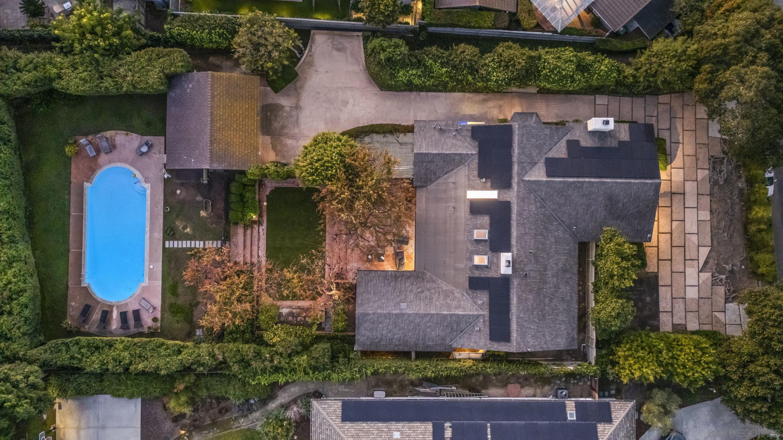 Detail Gallery Image 26 of 30 For 2315  Avenida De La Playa, La Jolla,  CA 92037 - 5 Beds | 3/1 Baths