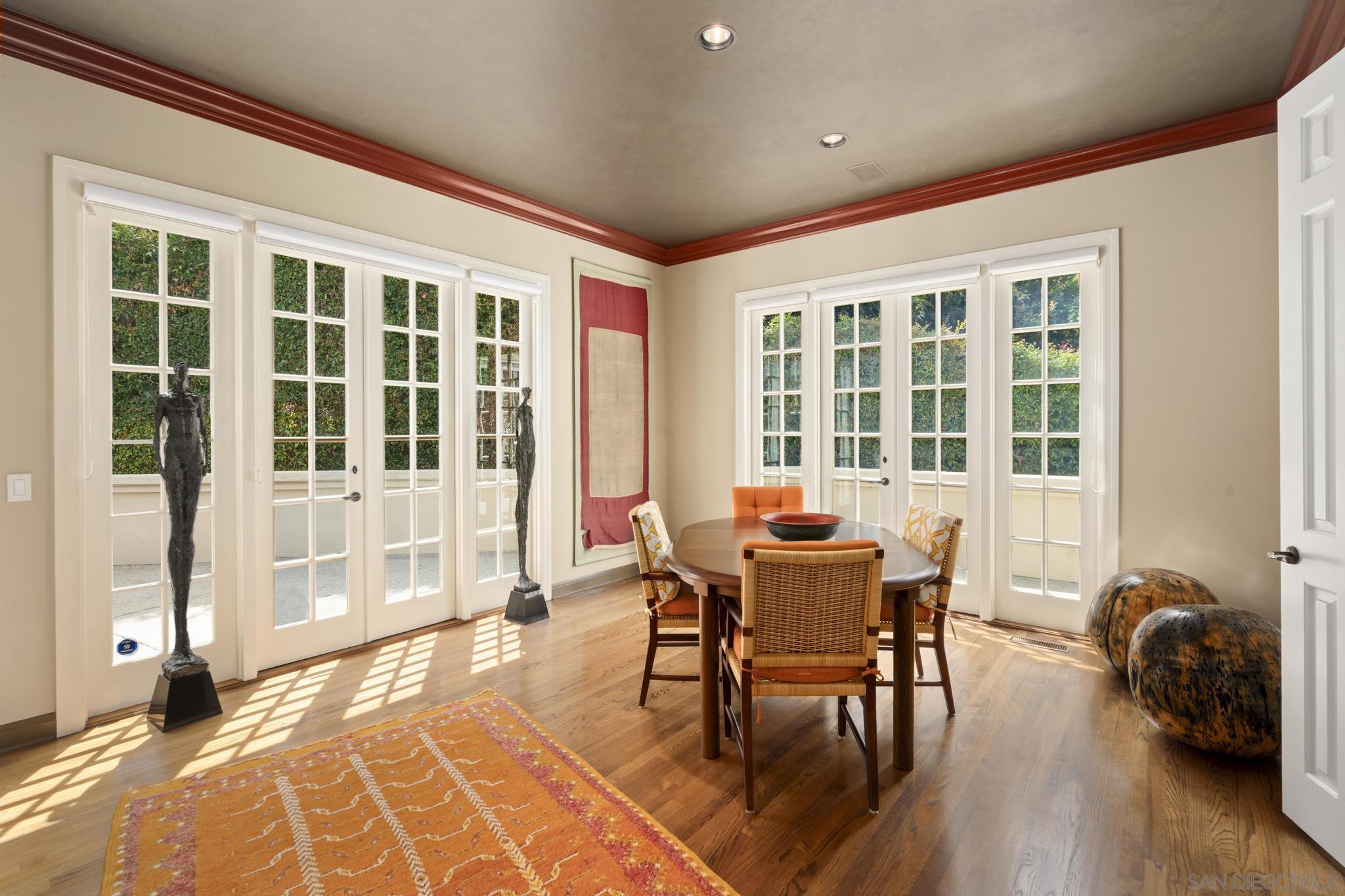 Detail Gallery Image 13 of 35 For 7612  Hillside Dr, La Jolla,  CA 92037 - 3 Beds | 3/1 Baths