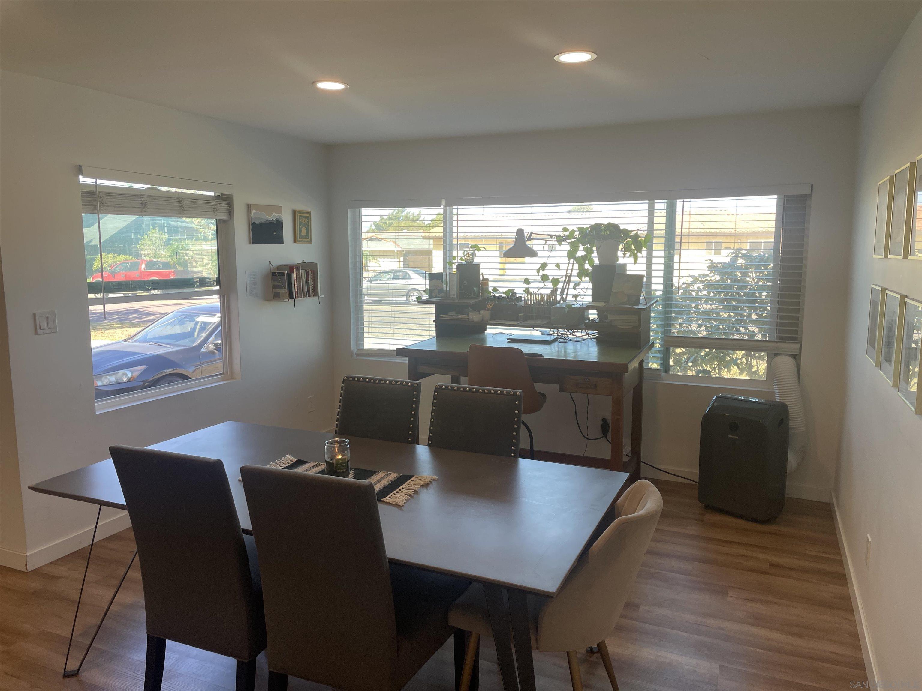 Detail Gallery Image 8 of 16 For 364  J St., Chula Vista,  CA 91910 - 3 Beds | 1 Baths