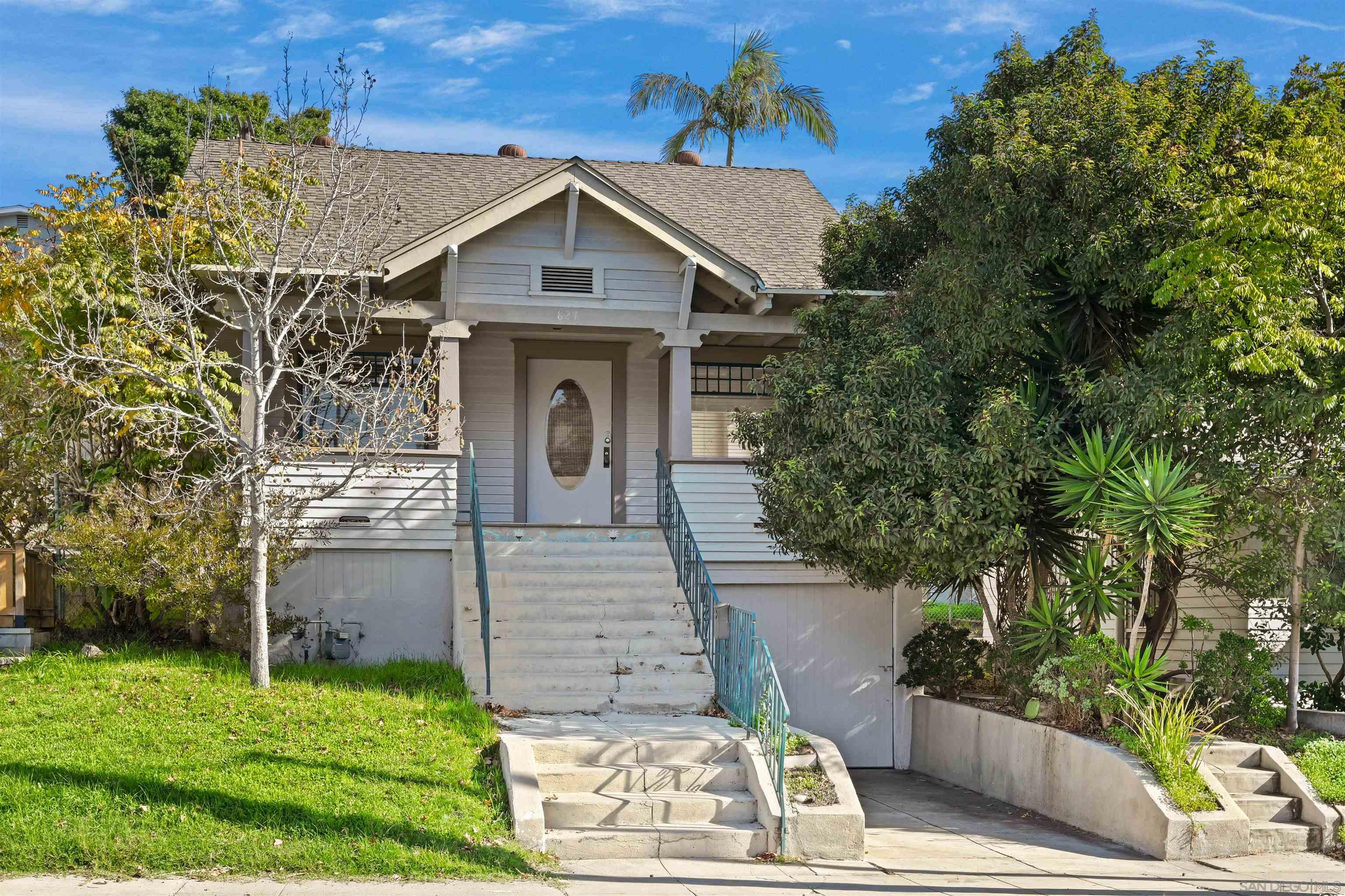 Front Image Thumbnail for SD250046042