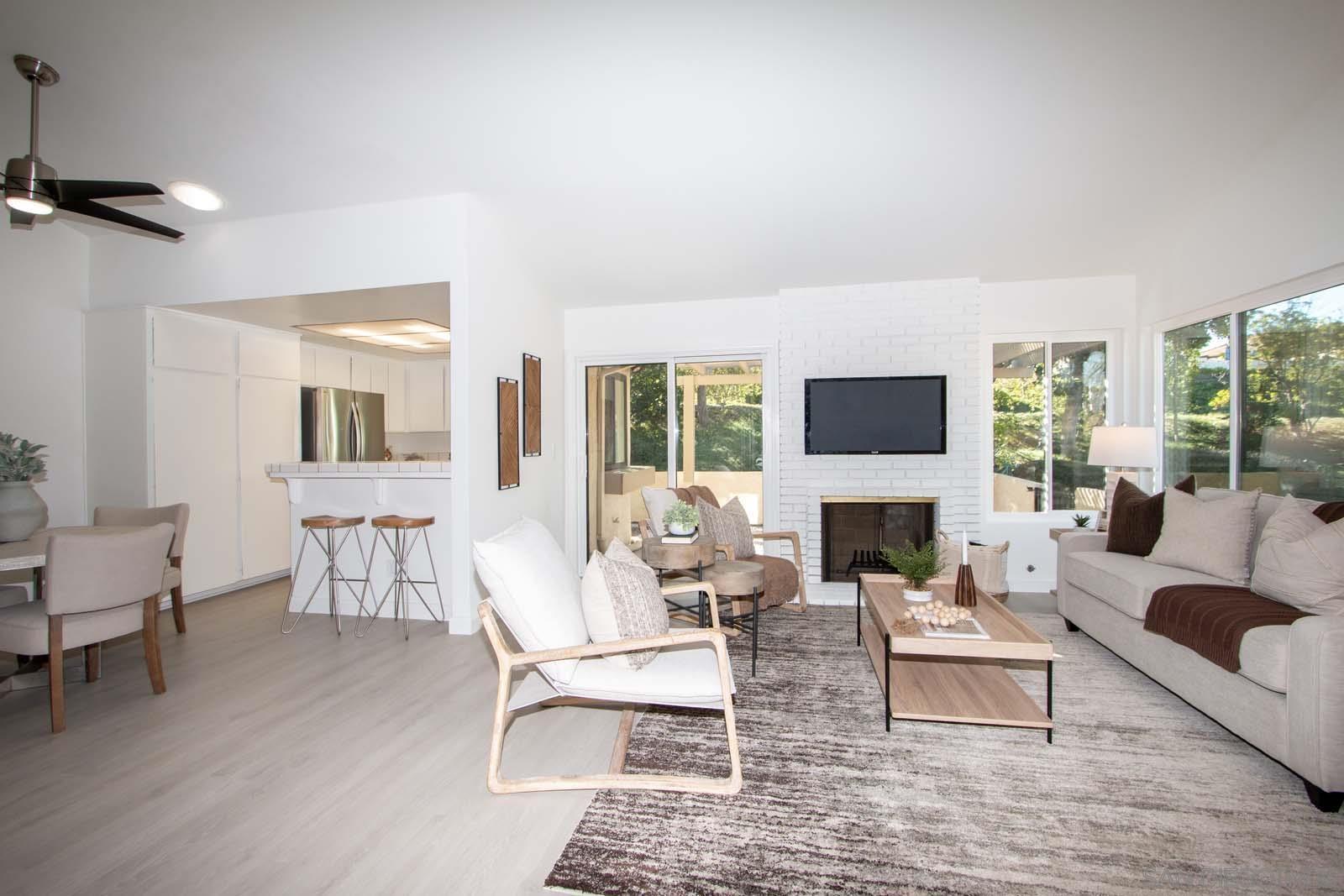 Detail Gallery Image 14 of 39 For 12863  Camino De La Breccia, San Diego,  CA 92128 - 3 Beds | 2 Baths