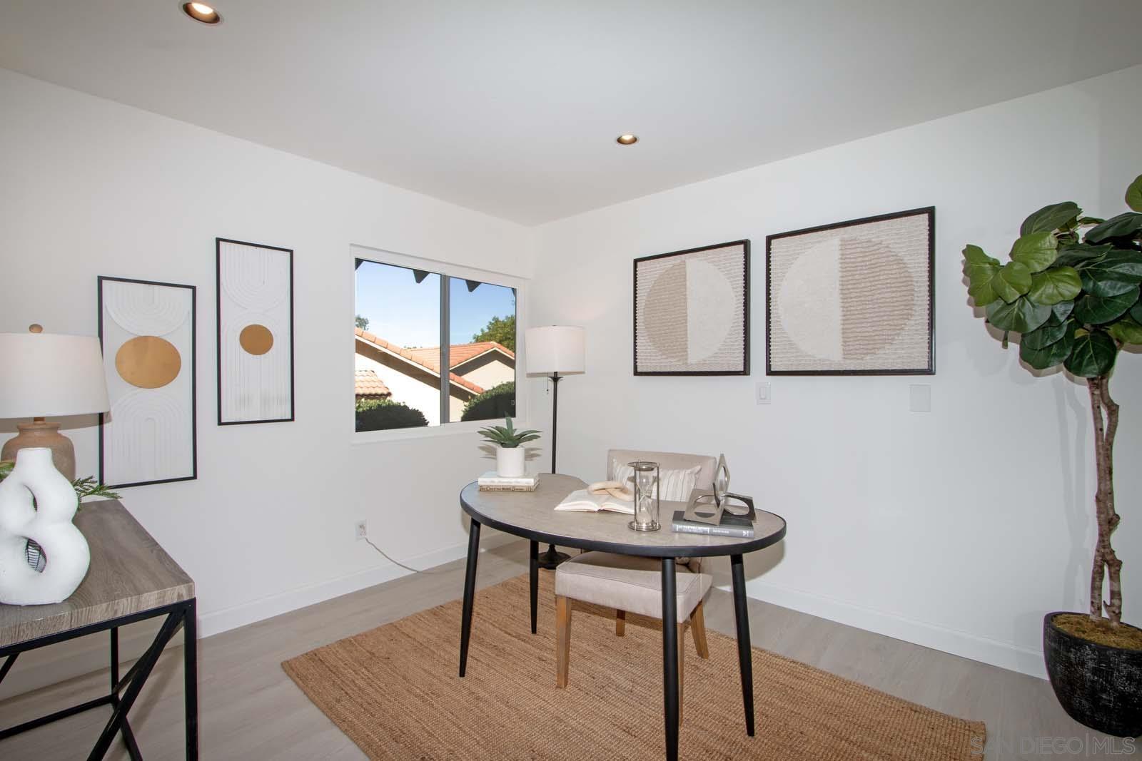 Detail Gallery Image 20 of 39 For 12863  Camino De La Breccia, San Diego,  CA 92128 - 3 Beds | 2 Baths