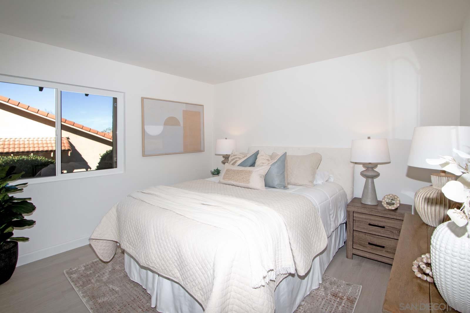 Detail Gallery Image 24 of 39 For 12863  Camino De La Breccia, San Diego,  CA 92128 - 3 Beds | 2 Baths