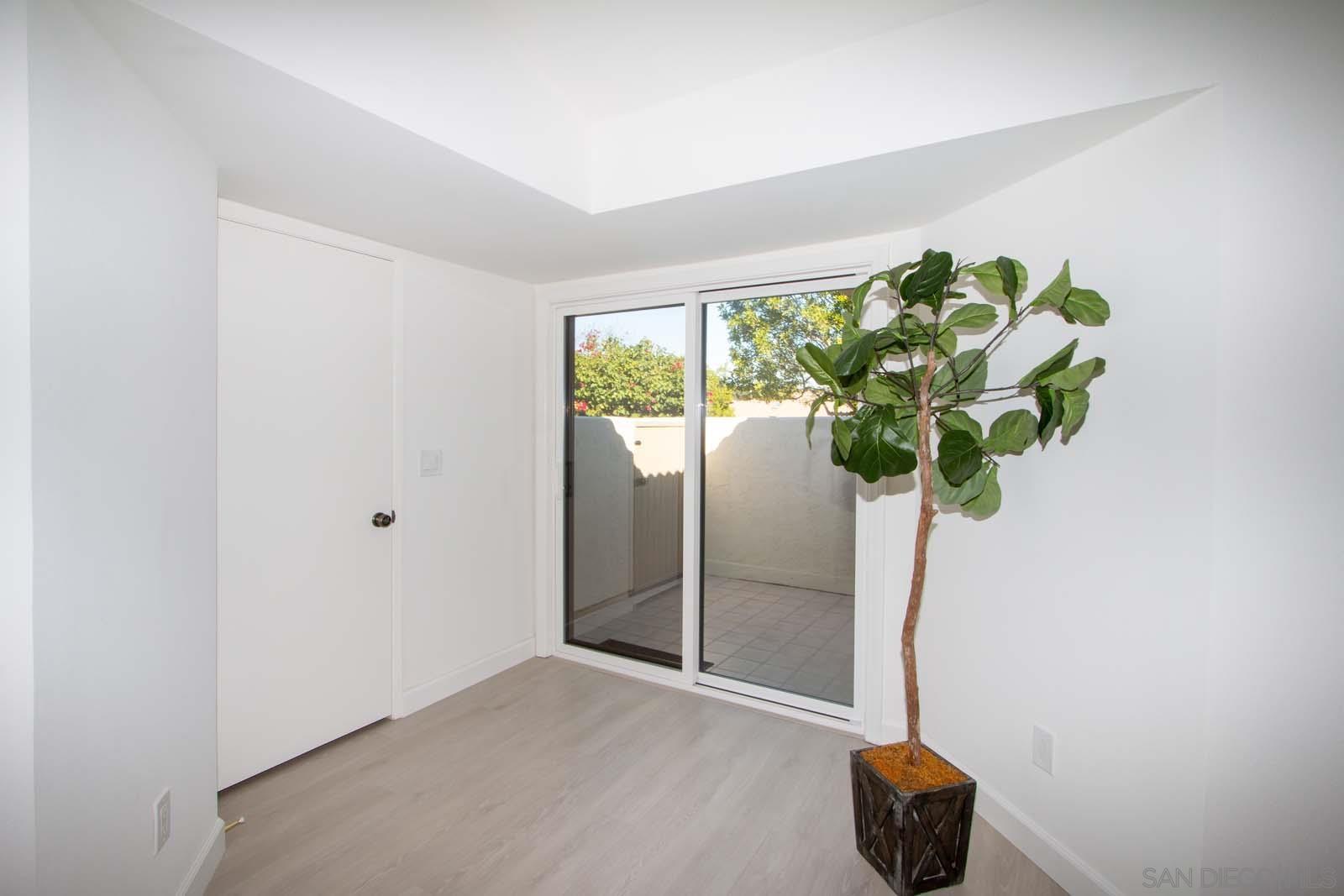 Detail Gallery Image 27 of 39 For 12863  Camino De La Breccia, San Diego,  CA 92128 - 3 Beds | 2 Baths