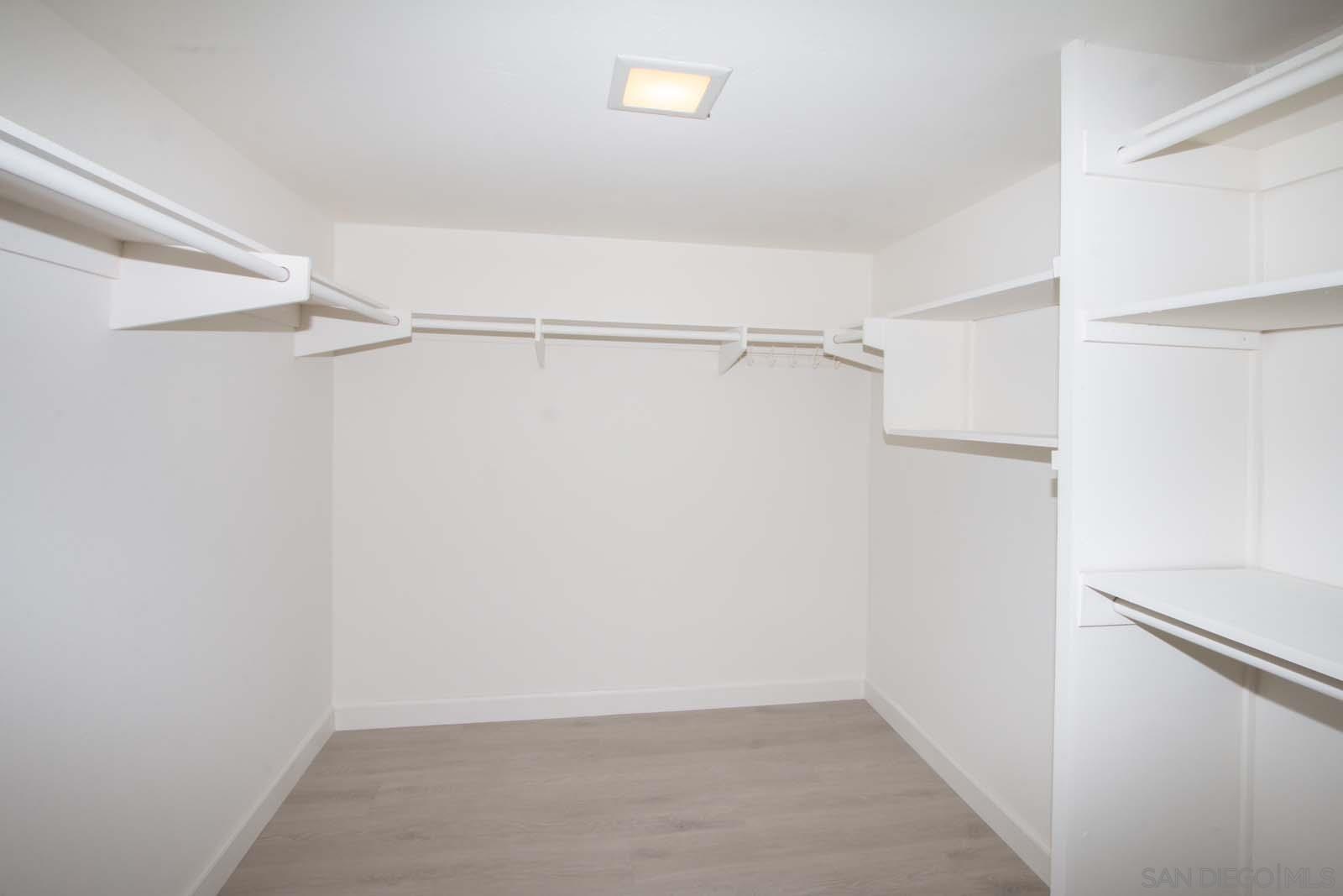 Detail Gallery Image 28 of 39 For 12863  Camino De La Breccia, San Diego,  CA 92128 - 3 Beds | 2 Baths