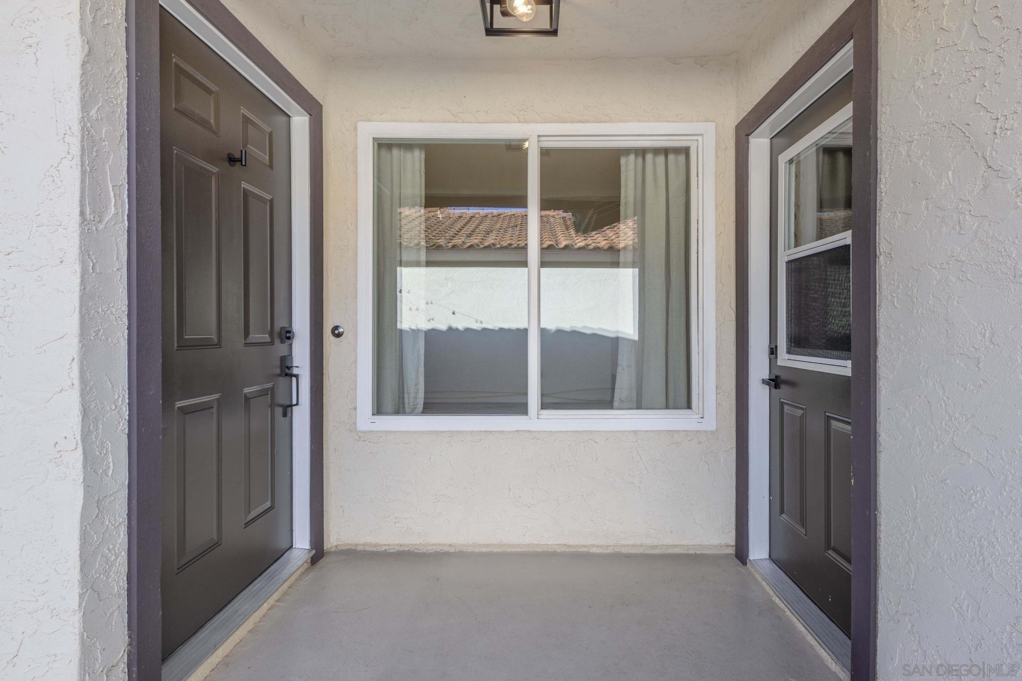 Detail Gallery Image 6 of 30 For 4733  Dalea Place, Oceanside,  CA 92057 - 2 Beds | 2 Baths