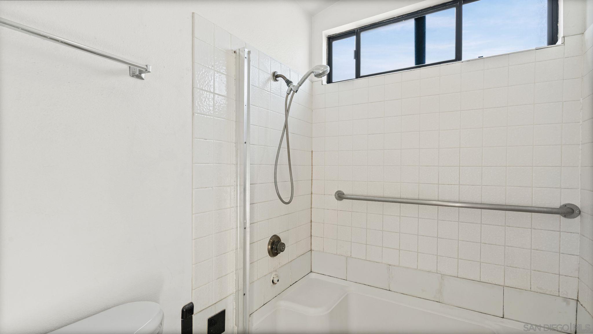 Detail Gallery Image 17 of 22 For 1534  Heirloom Ave, Perris,  CA 92571 - 4 Beds | 2/1 Baths