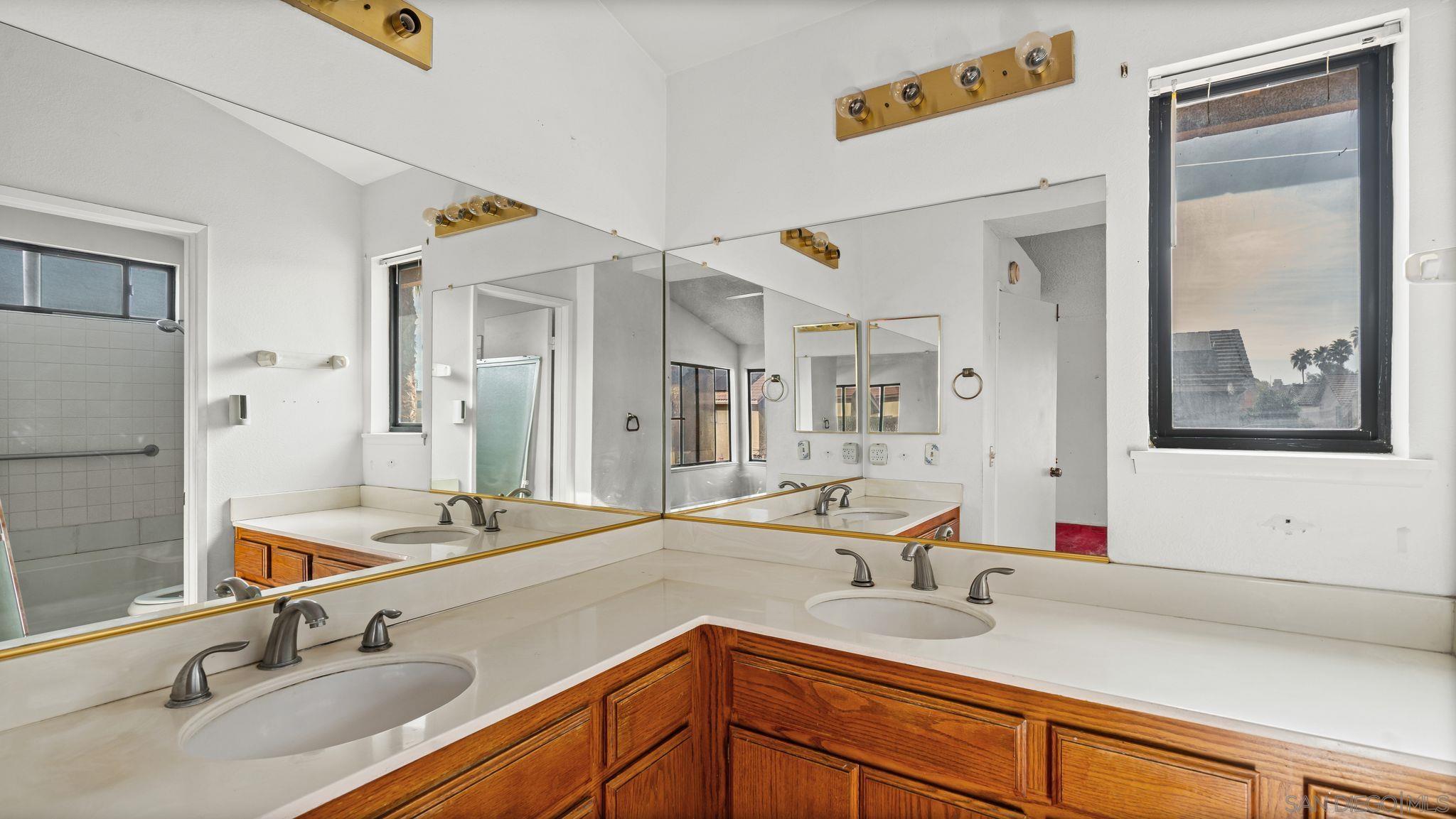 Detail Gallery Image 20 of 22 For 1534  Heirloom Ave, Perris,  CA 92571 - 4 Beds | 2/1 Baths