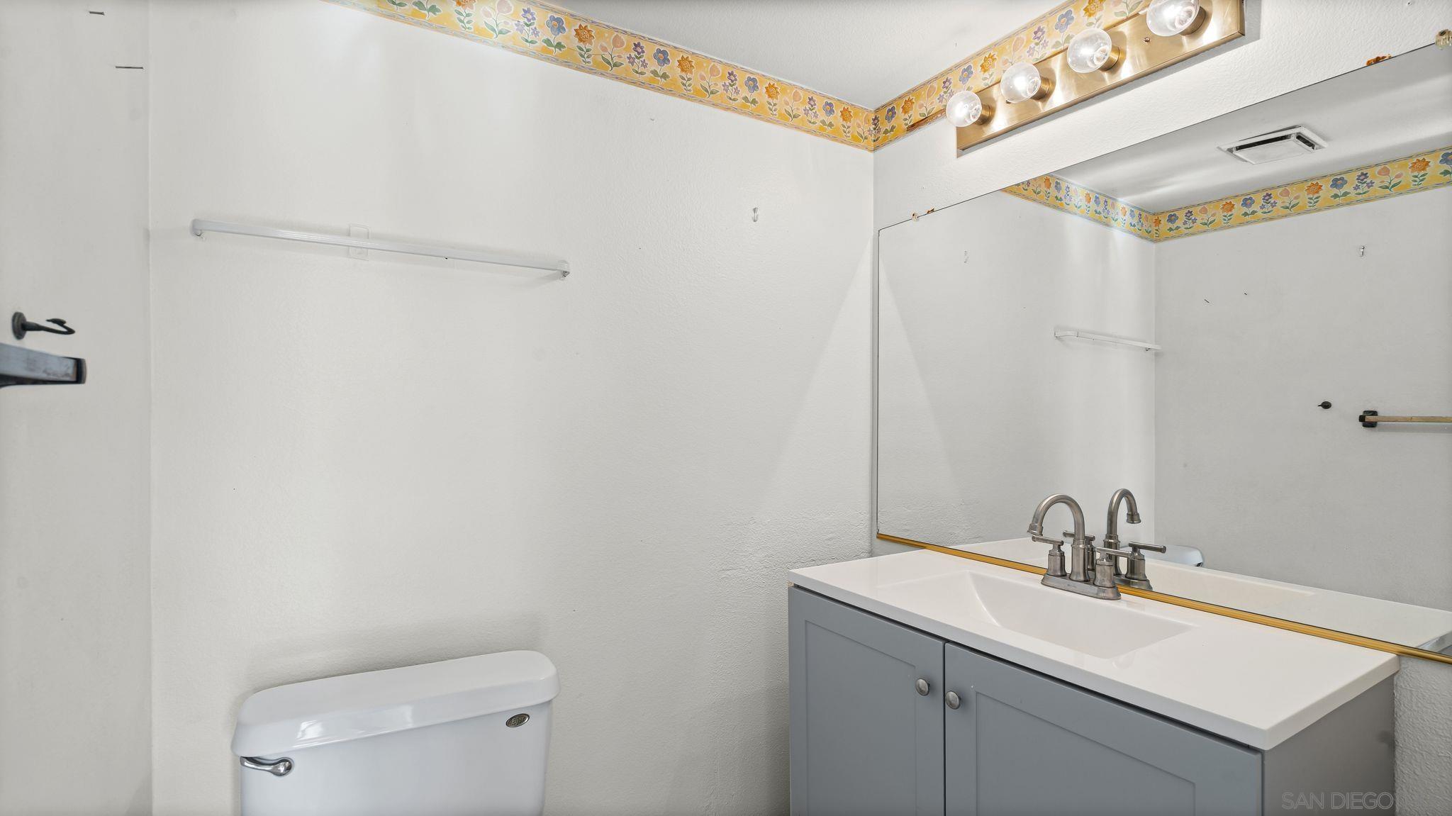 Detail Gallery Image 10 of 22 For 1534  Heirloom Ave, Perris,  CA 92571 - 4 Beds | 2/1 Baths