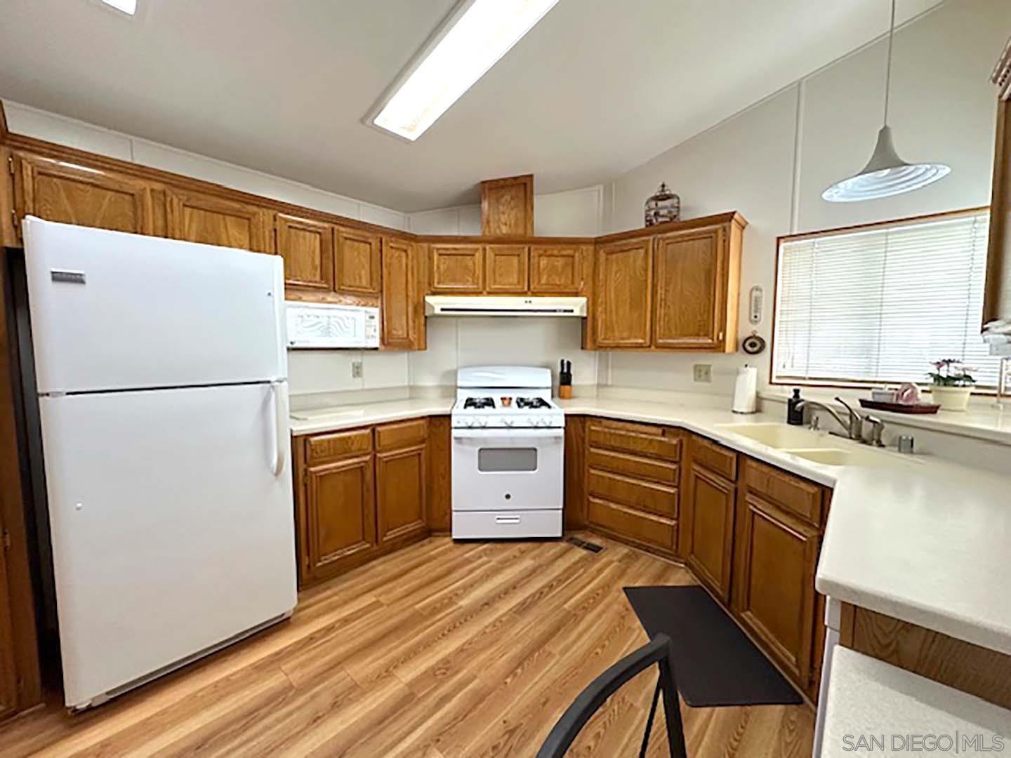 Detail Gallery Image 3 of 18 For 3446  Don Cota Drive, Carlsbad,  CA 92010 - 3 Beds | 2 Baths