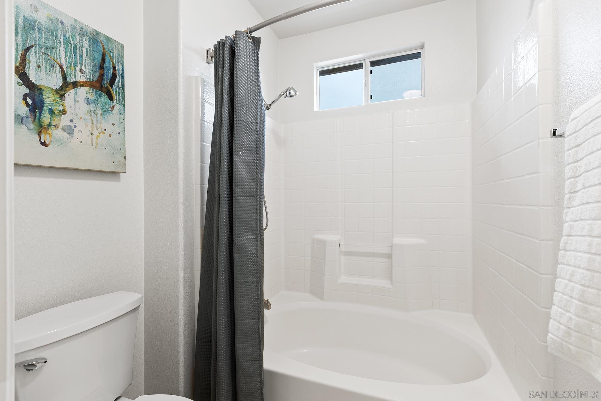 Detail Gallery Image 16 of 32 For 33471  Winston Way  #C,  Temecula,  CA 92592 - 3 Beds | 2 Baths