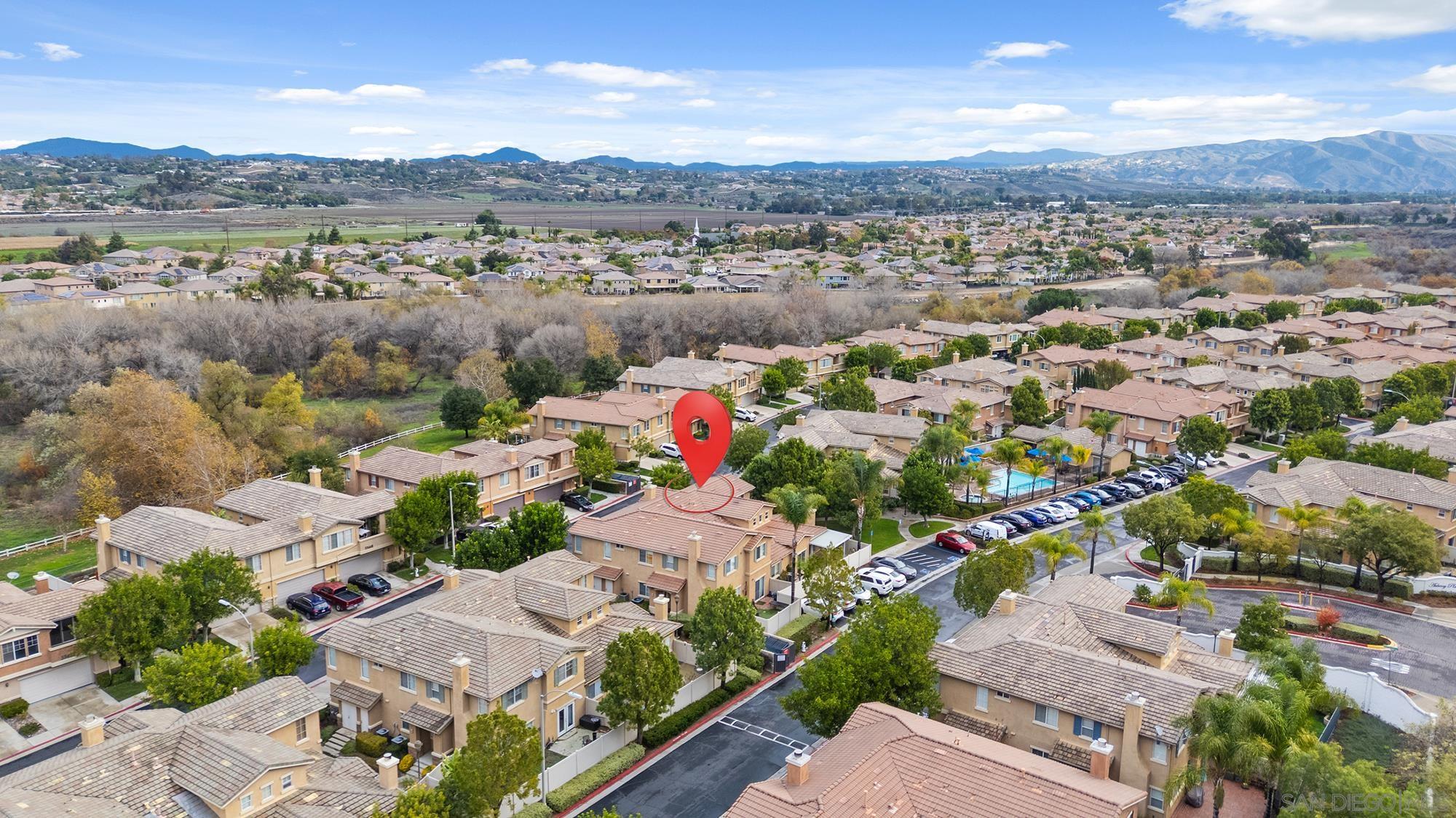 Detail Gallery Image 30 of 32 For 33471  Winston Way  #C,  Temecula,  CA 92592 - 3 Beds | 2 Baths