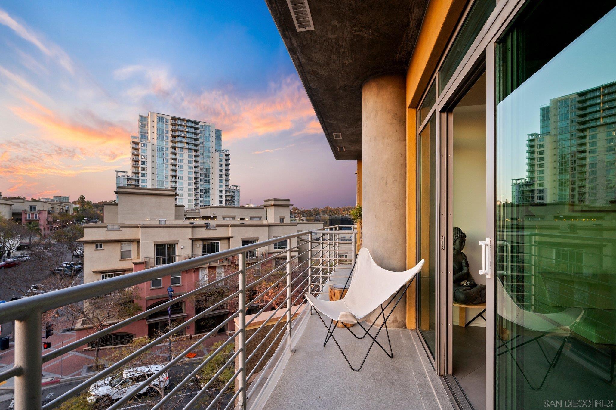 Detail Gallery Image 15 of 31 For 801  Ash St  #405,  San Diego,  CA 92101 - 1 Beds | 1/1 Baths