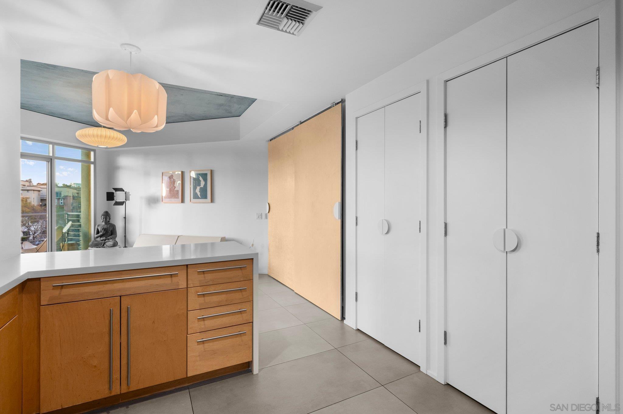 Detail Gallery Image 9 of 31 For 801  Ash St  #405,  San Diego,  CA 92101 - 1 Beds | 1/1 Baths