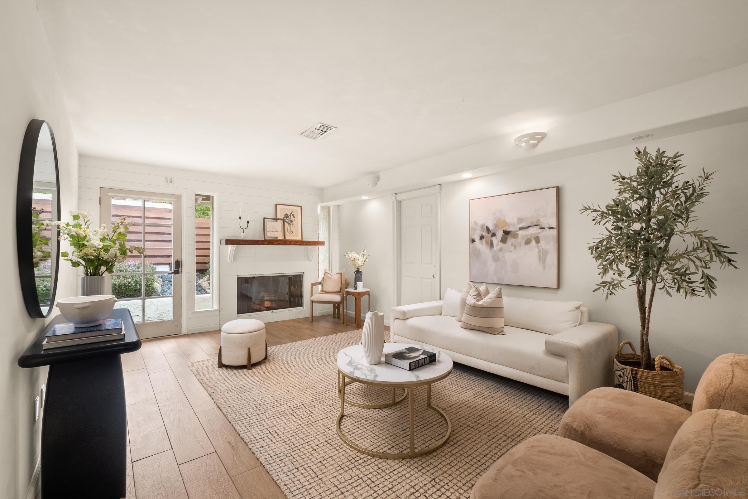 Detail Gallery Image 11 of 43 For 2713  Lancelot Dr, Oceanside,  CA 92054 - 3 Beds | 1/1 Baths