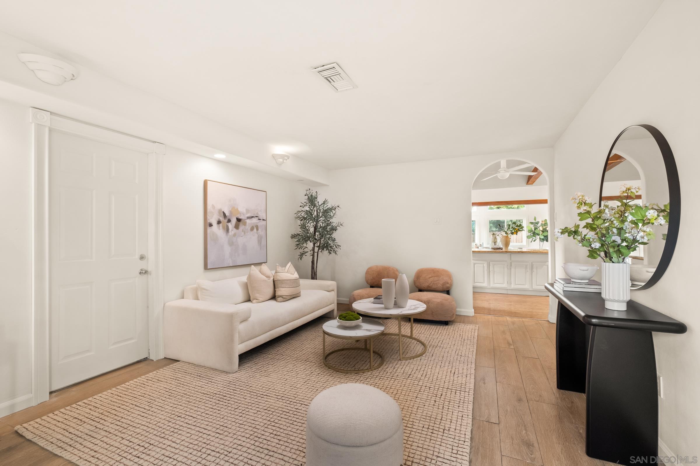 Detail Gallery Image 13 of 43 For 2713  Lancelot Dr, Oceanside,  CA 92054 - 3 Beds | 1/1 Baths