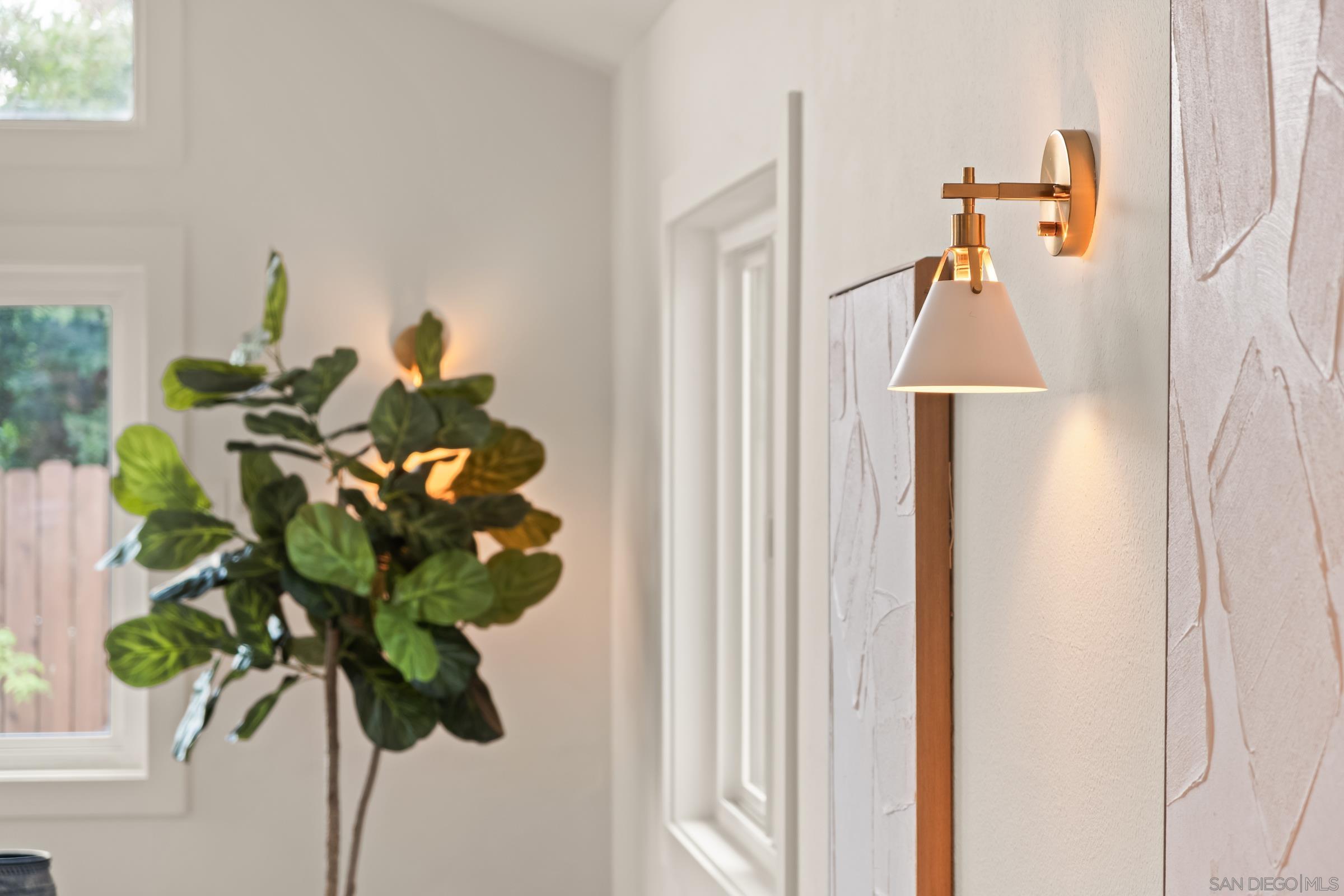 Detail Gallery Image 14 of 43 For 2713  Lancelot Dr, Oceanside,  CA 92054 - 3 Beds | 1/1 Baths