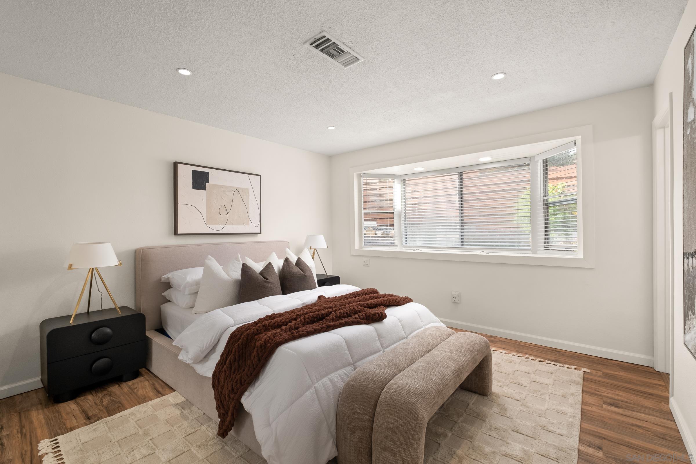 Detail Gallery Image 16 of 43 For 2713  Lancelot Dr, Oceanside,  CA 92054 - 3 Beds | 1/1 Baths