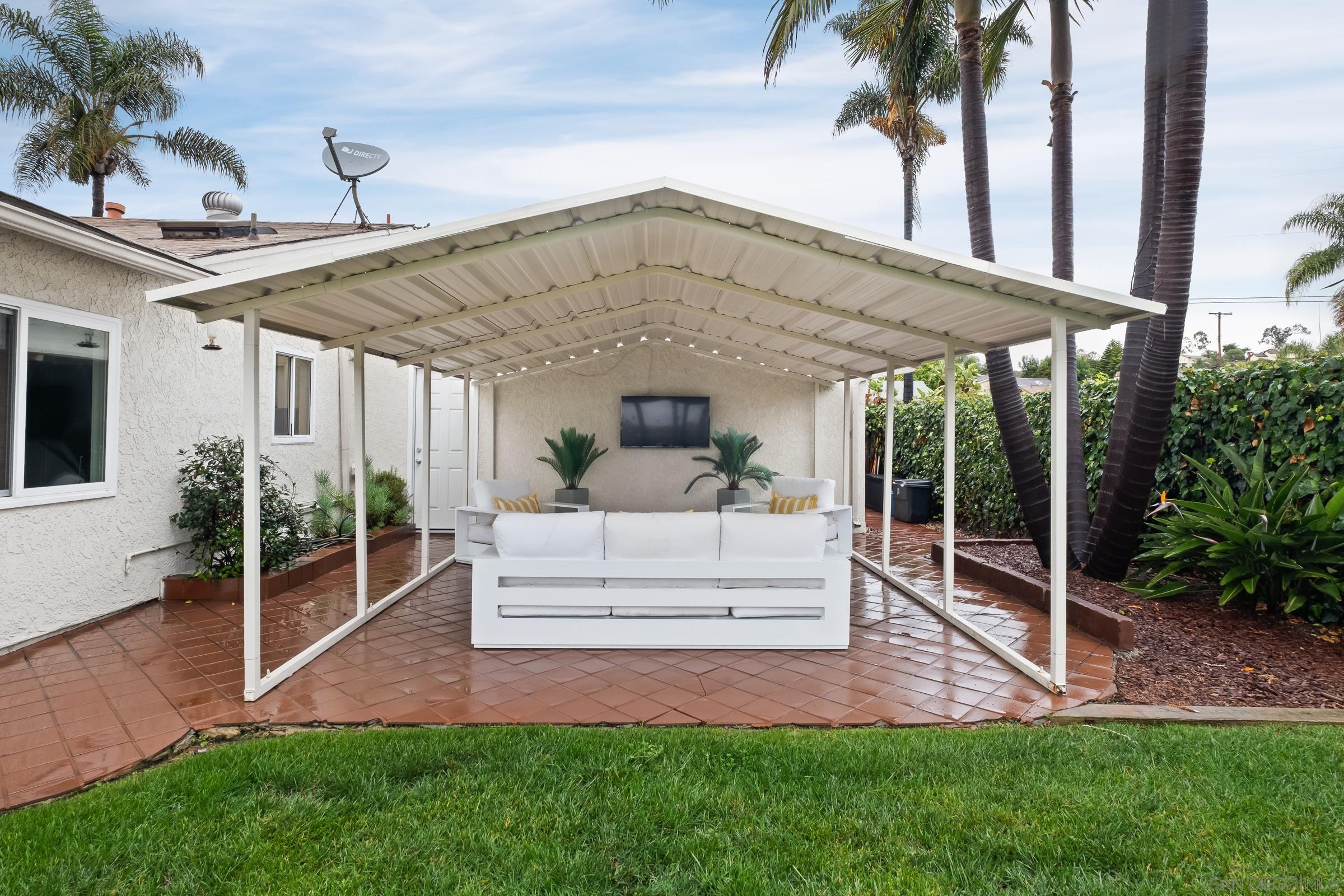 Detail Gallery Image 22 of 43 For 2713  Lancelot Dr, Oceanside,  CA 92054 - 3 Beds | 1/1 Baths